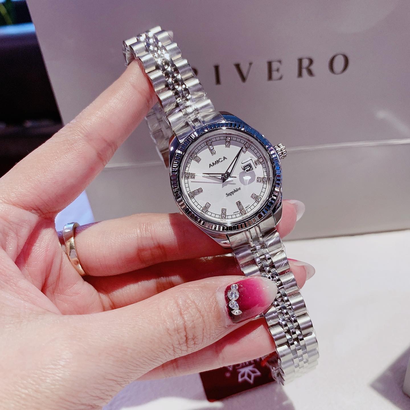 Đồng Hồ AMICA for woman Thiết kế kinh điển Rolex, Quai kim loại demi Kính sapphire mặt trắng