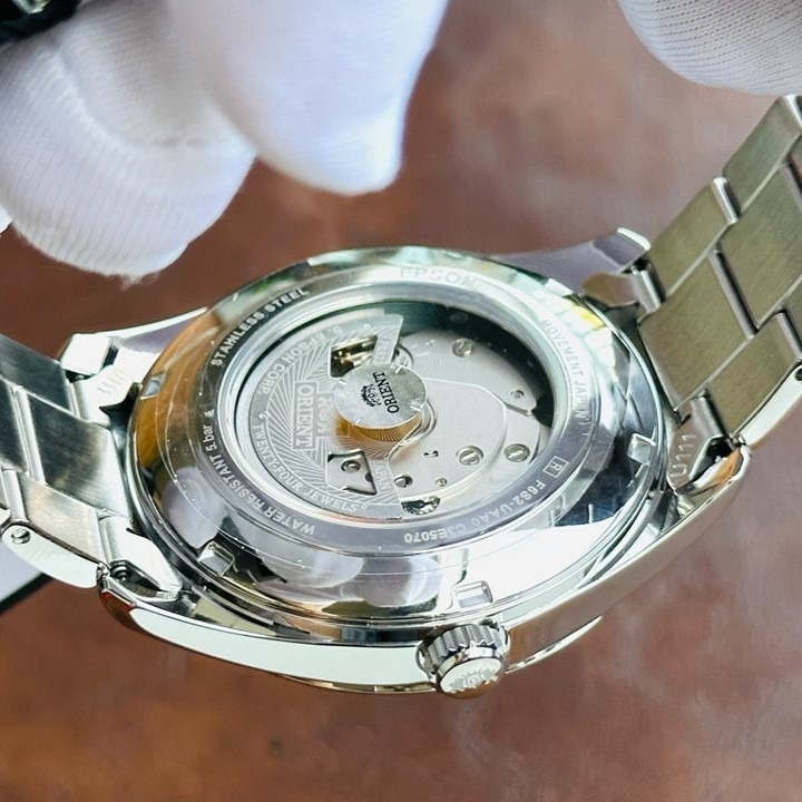 Đồng hồ ORIENT RA-AR0010R10B – TINH TẾ, ĐỘC LẠ VỚI TONE MÀU ĐỎ VÀ DIAL TIFFANY
