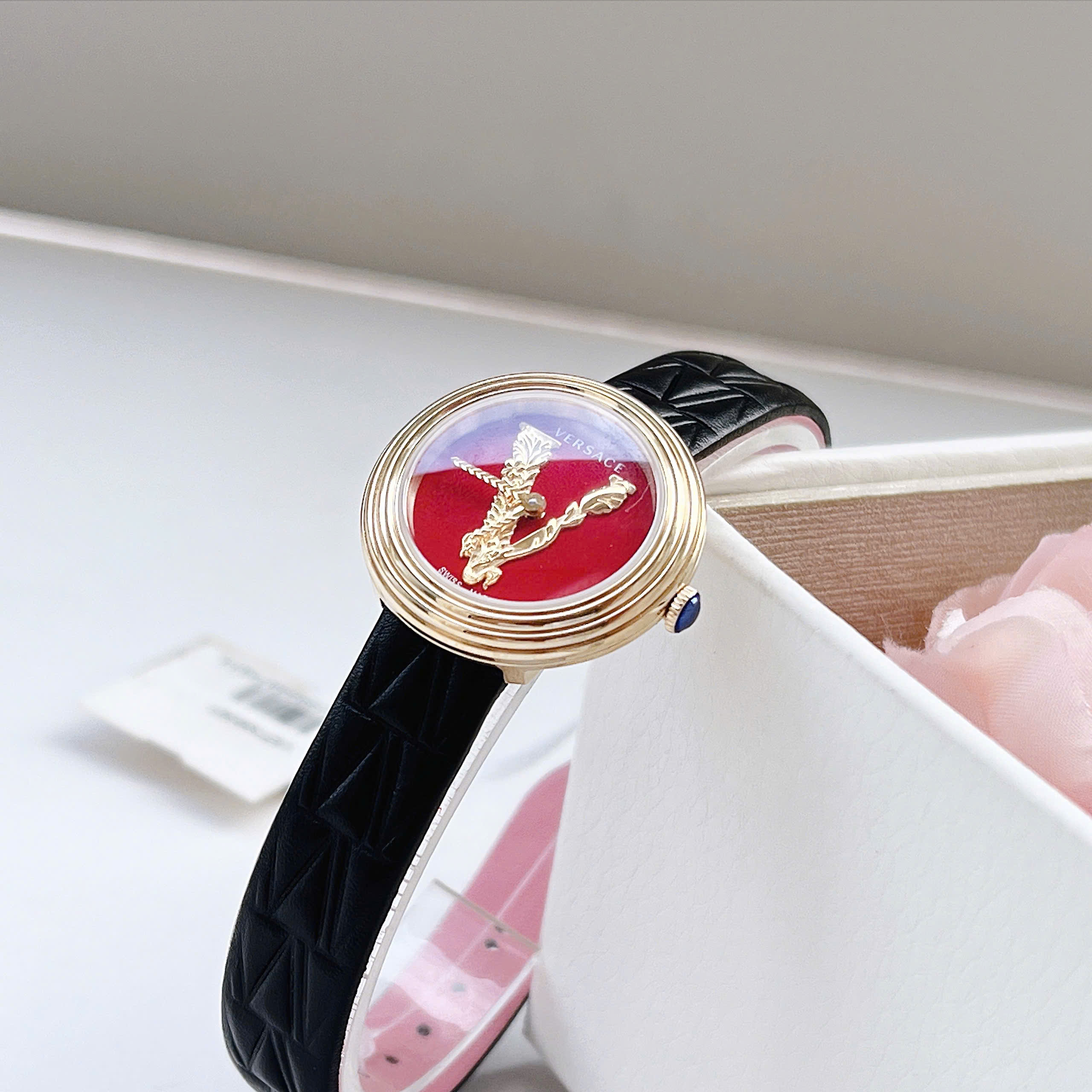 Đồng hồ Versace Virtus Duo – Thiết kế nhỏ gọn, sang trọng, đổi dây cực linh hoạt