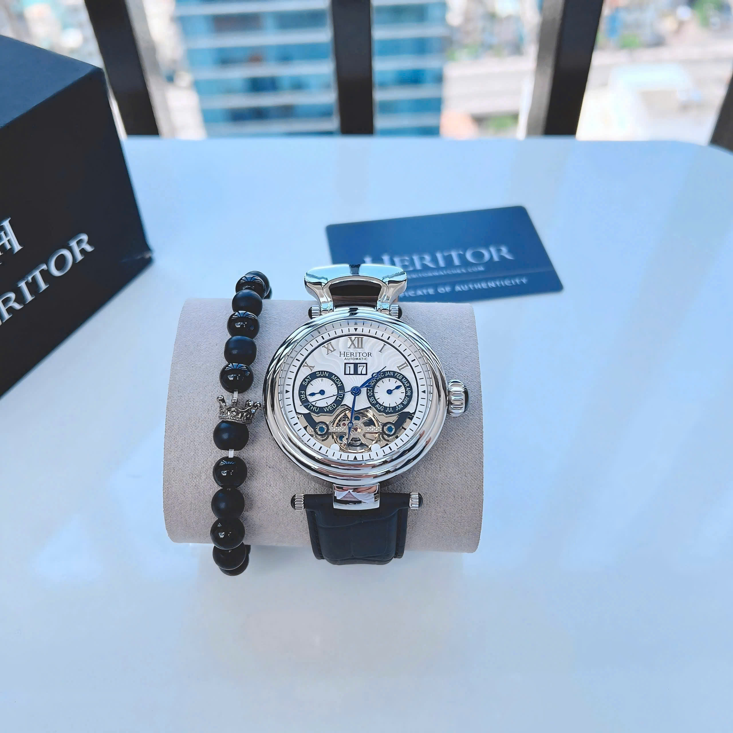 Heritor HR3301 – Đồng hồ nam lộ cơ “hở tim” đầy mê hoặc cho quý ông hiện đại