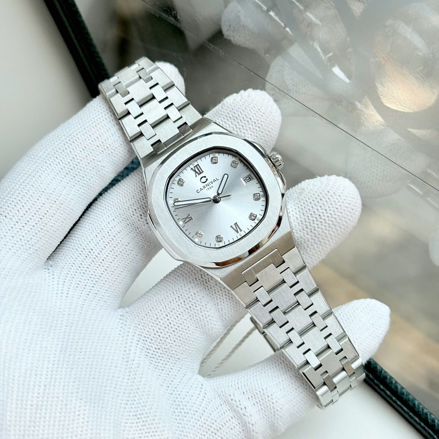Carnival 8160L – Siêu phẩm đồng hồ nữ 2025 lấy cảm hứng từ Patek Philippe, sang trọng không kém tiền tỷ