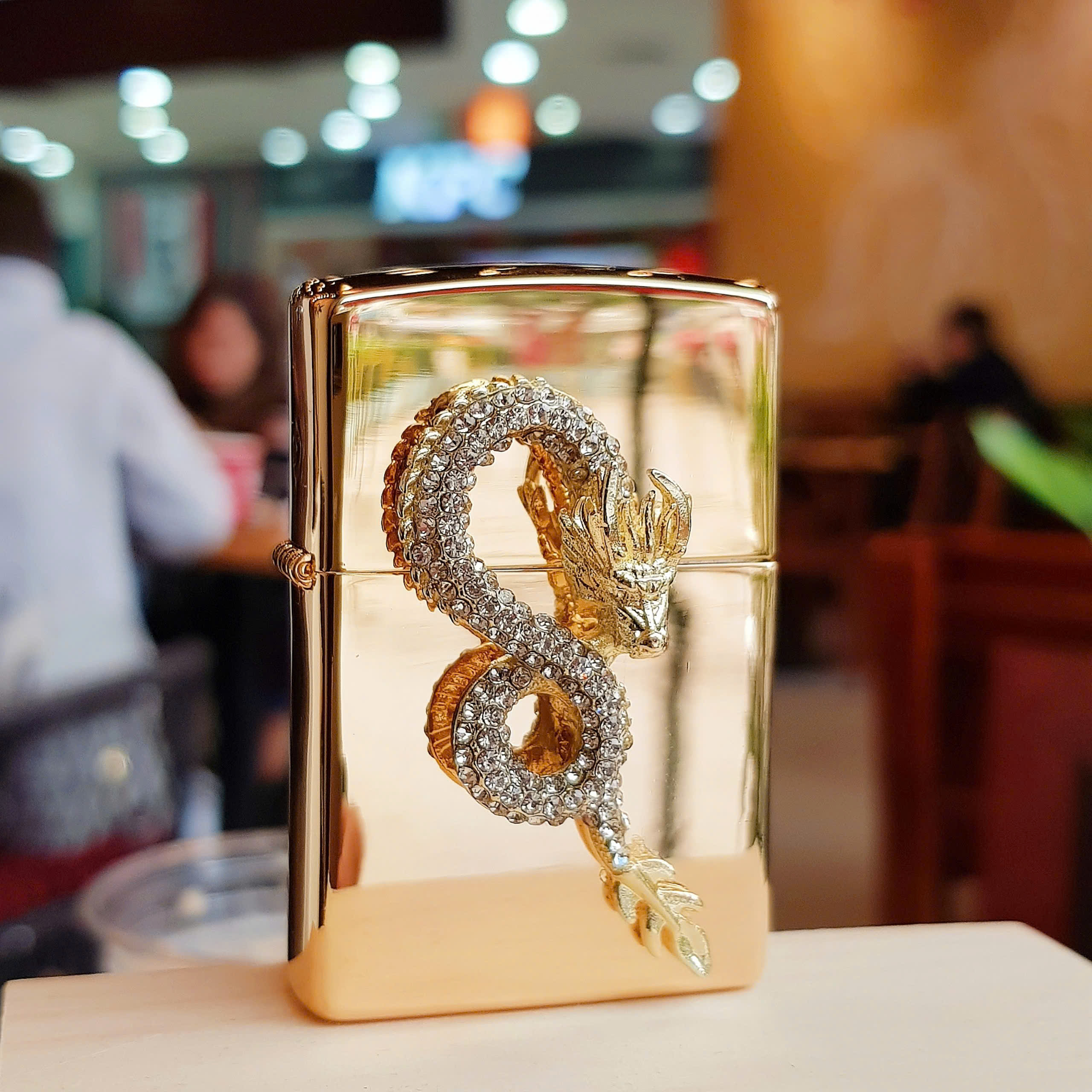 Bật lửa zippo tại Quảng Bình - Rồng Mạ Vàng 23K – Biểu tượng của quyền lực, phú quý và đẳng cấp thượng lưu