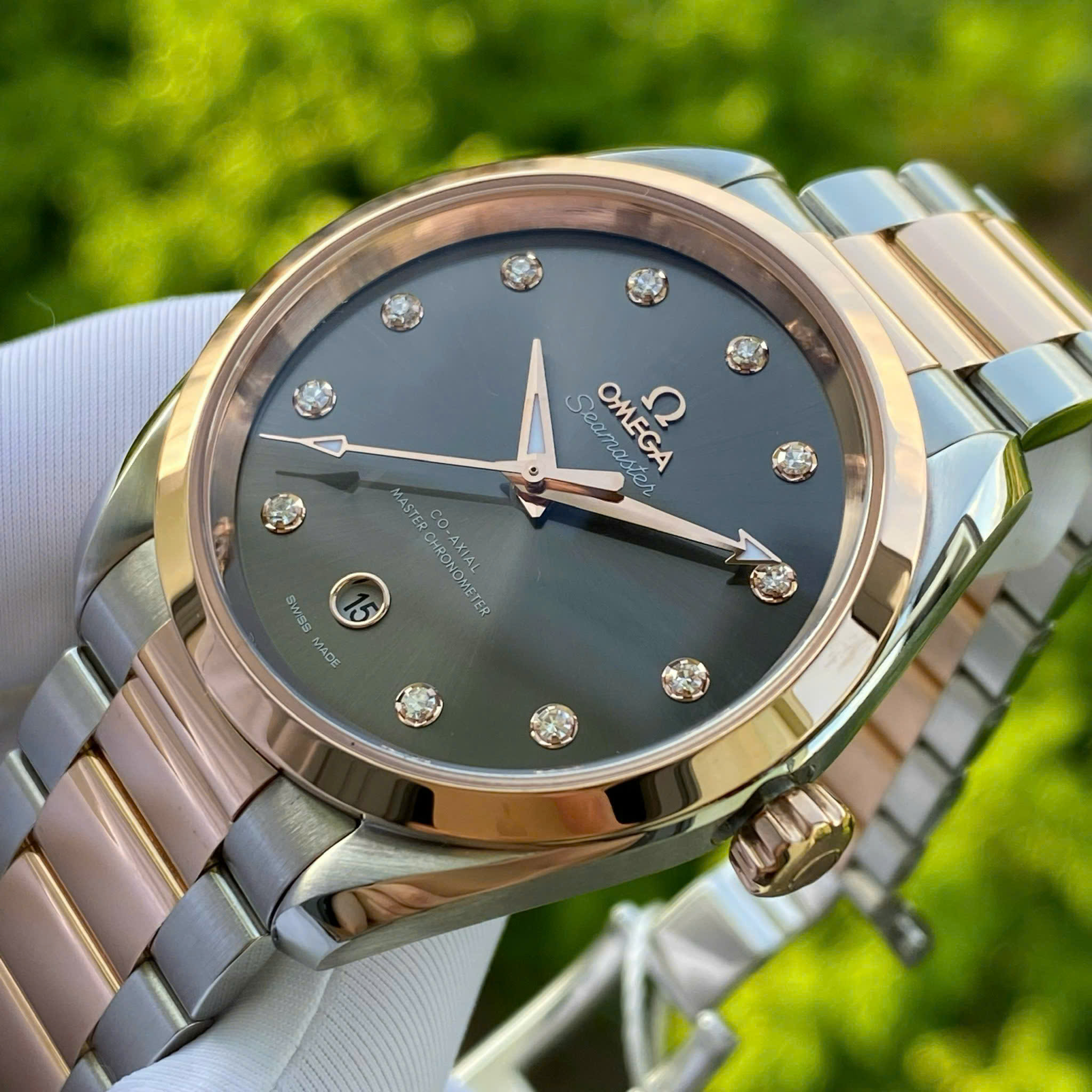 ĐỒNG HỒ OMEGA AQUA TERRA 150M – CO-AXIAL MASTER 38mm 220.20.38.20.56.001 – Sedna Gold 18K