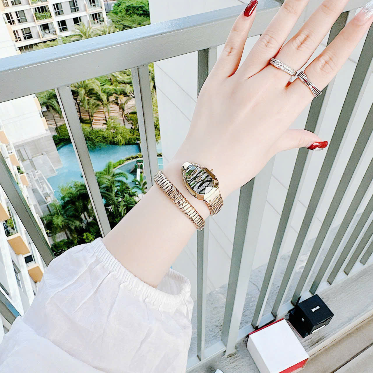 Đồng hồ Just Cavalli New – Thiết kế thời thượng đồng hồ rắn dành cho các quý cô sang chảnh