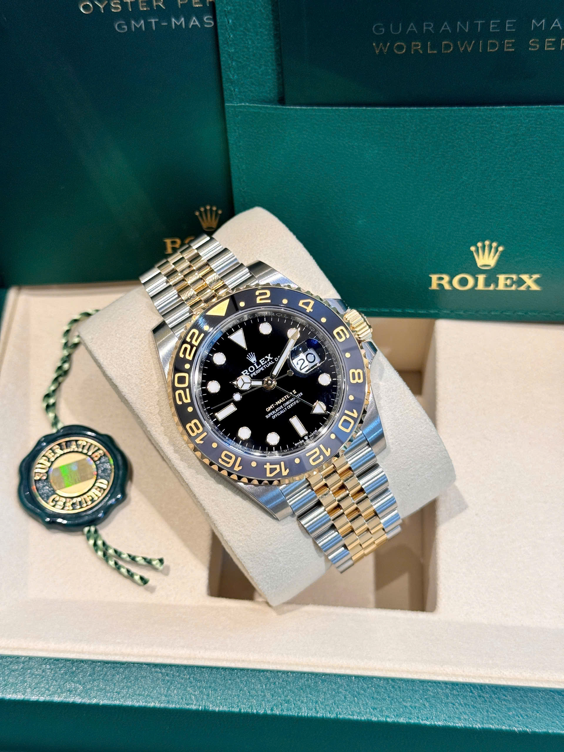 Bộ Sưu Tập Đồng Hồ Rolex Chính Hãng 100%, Giá Tốt có sẵn 12/2025