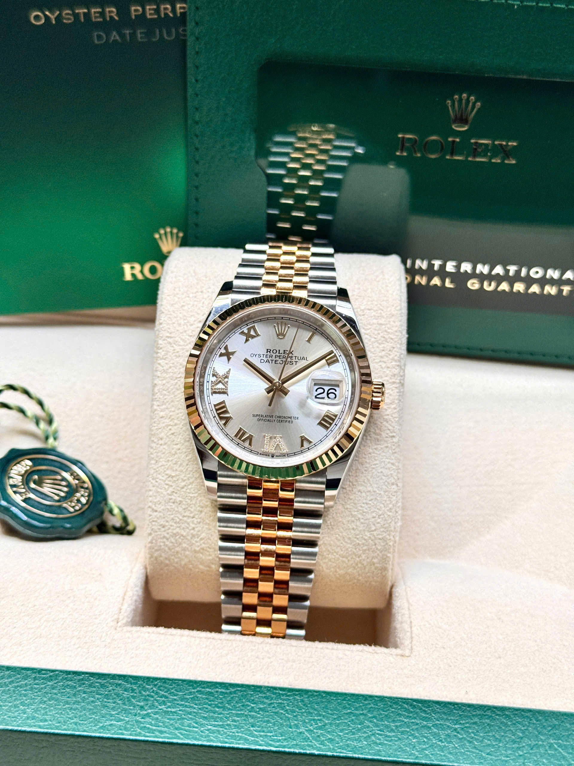 Bộ Sưu Tập Đồng Hồ Rolex Chính Hãng 100%, Giá Tốt có sẵn 12/2025