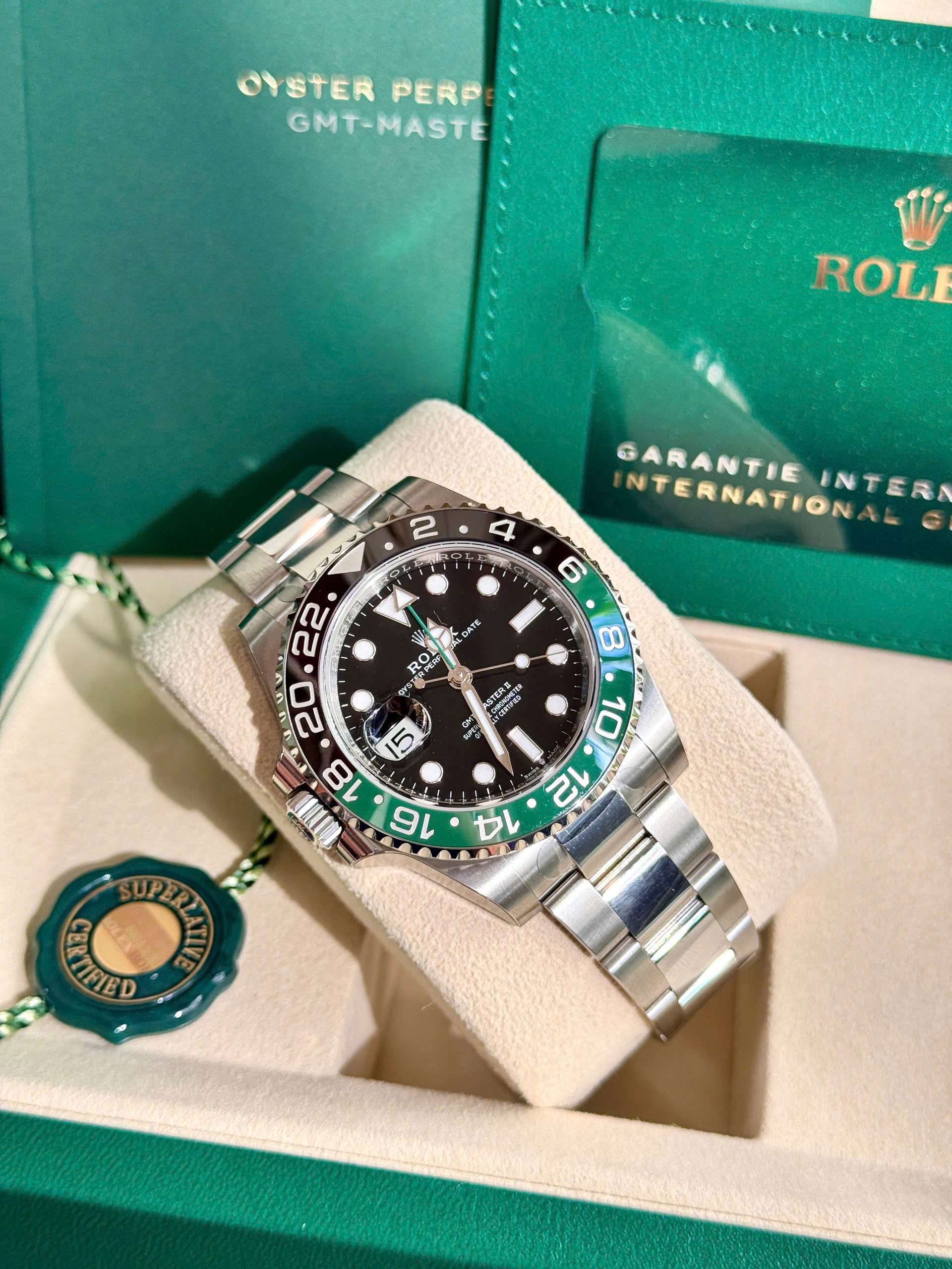 Bộ Sưu Tập Đồng Hồ Rolex Chính Hãng 100%, Giá Tốt có sẵn 12/2025