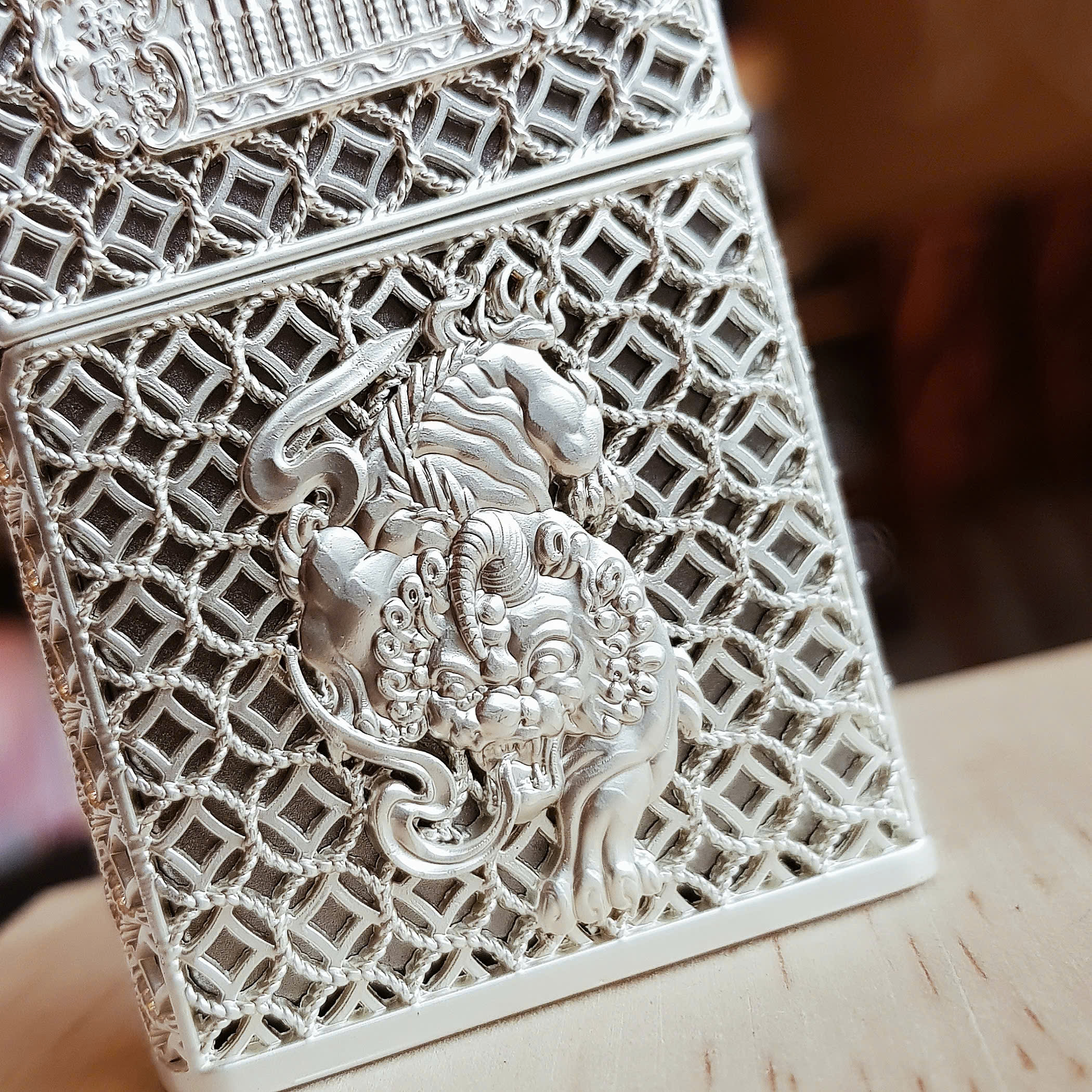 BẬT LỬA ZIPPO KỲ LÂN PHIÊN BẢN GIỚI HẠN 2025 – BIỂU TƯỢNG QUYỀN QUÝ CỦA PHƯƠNG ĐÔNG