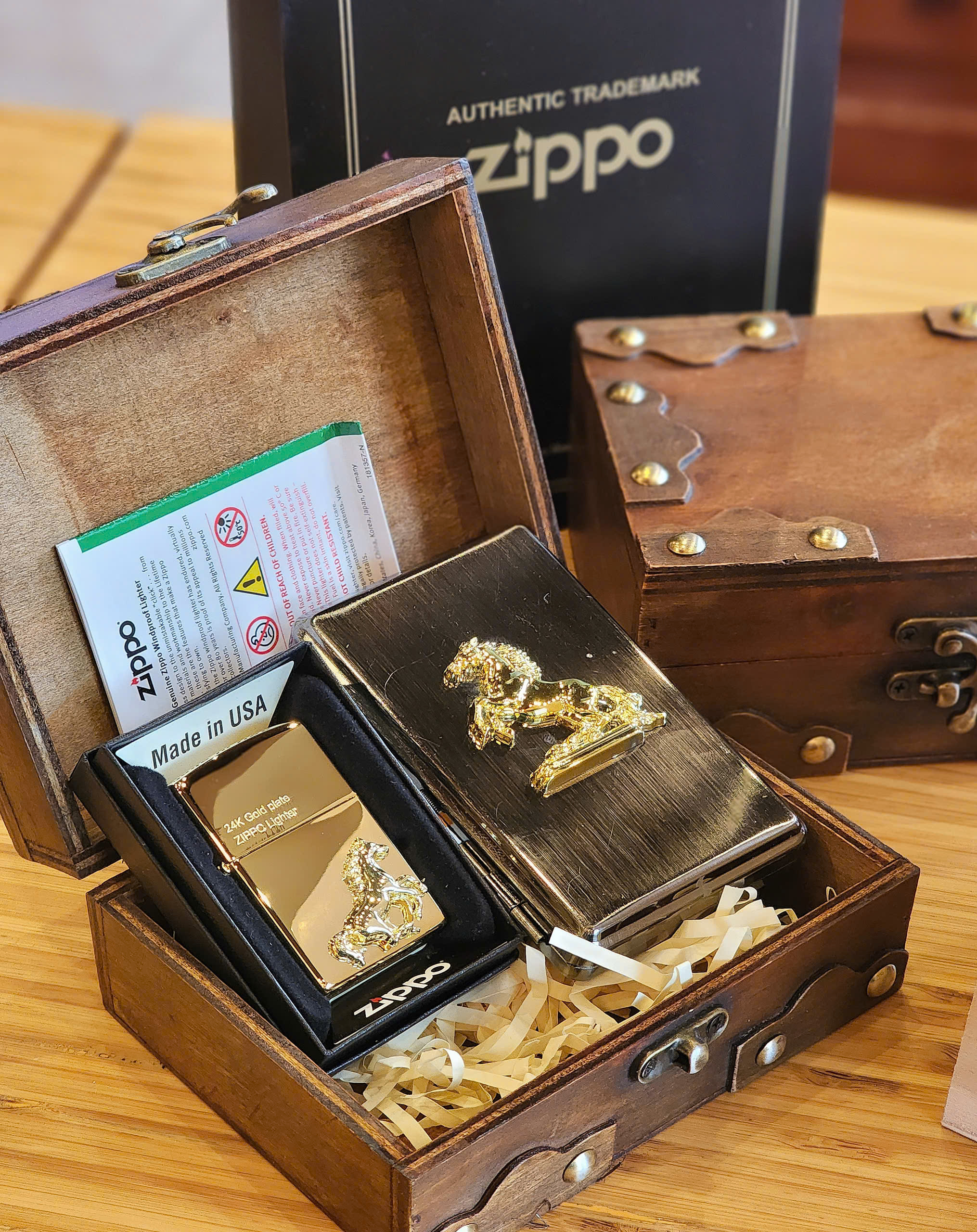 Bật lửa Zippo Ngựa mạ vàng 24K Limited – Siêu phẩm linh vật năm 2026 lần đầu xuất hiện