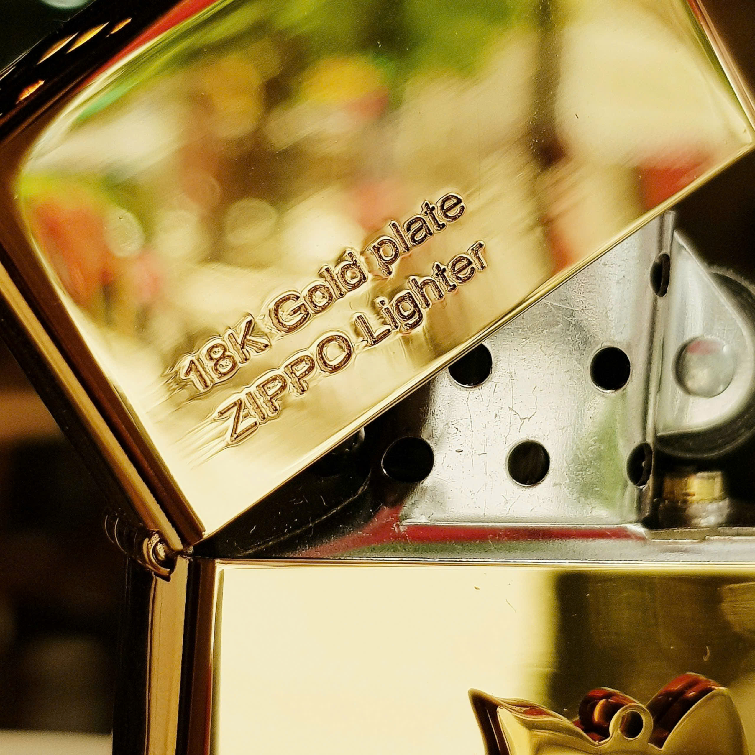 Bật lửa Zippo Hổ Mạ Vàng 23K – Biểu tượng quyền lực và đẳng cấp