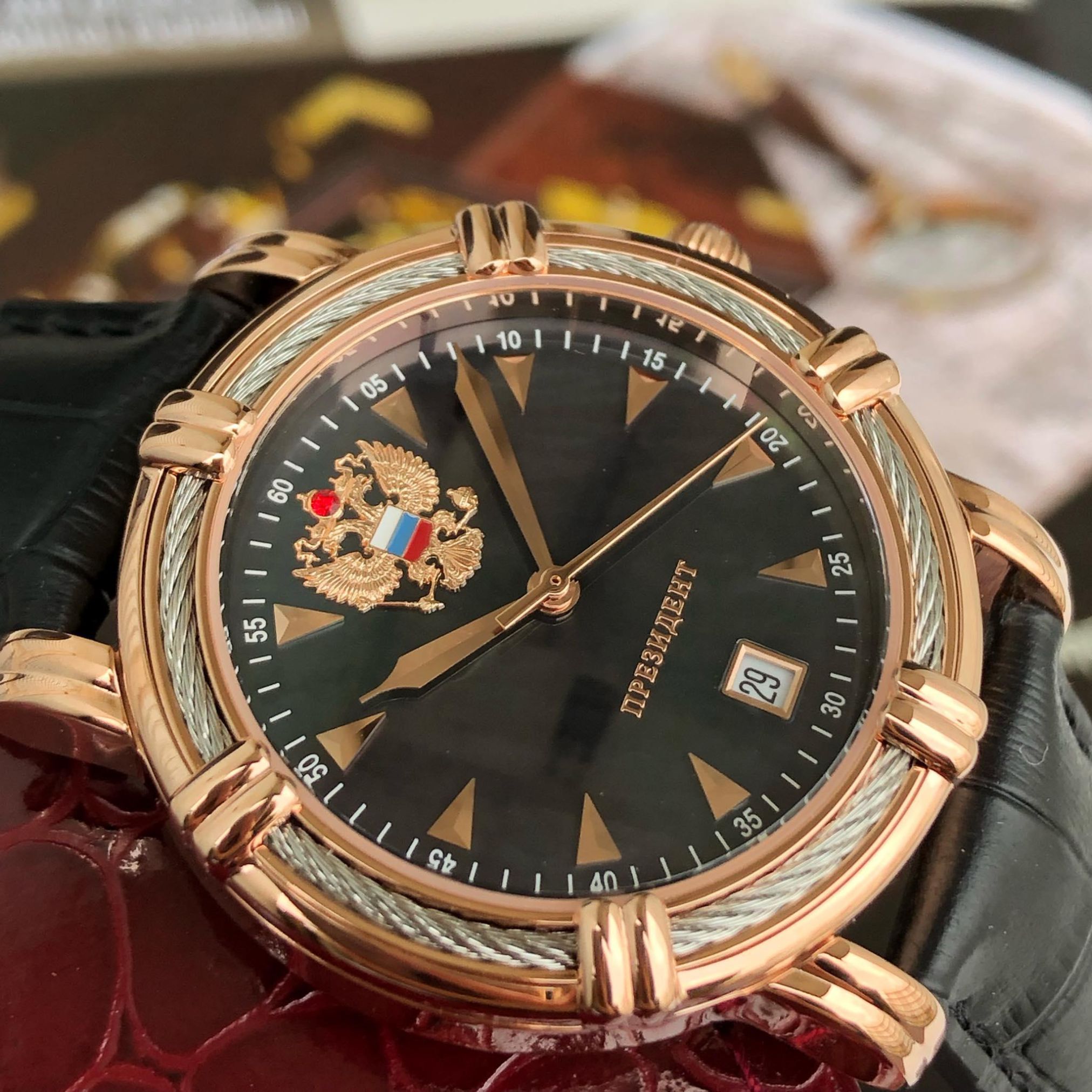 Đồng hồ mặt thừng đen 2019 4459475