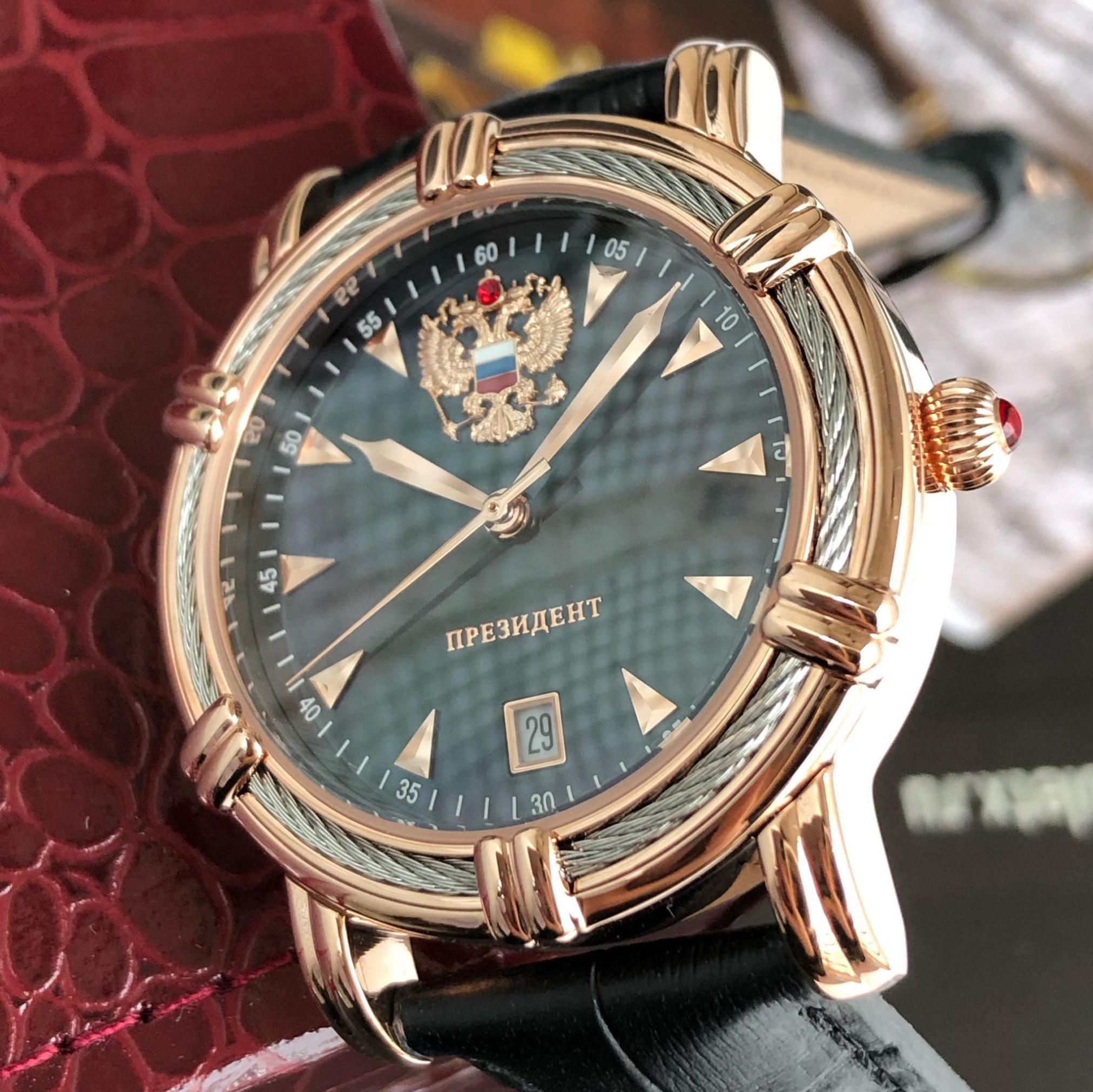 Đồng hồ mặt thừng đen 2019 4459475