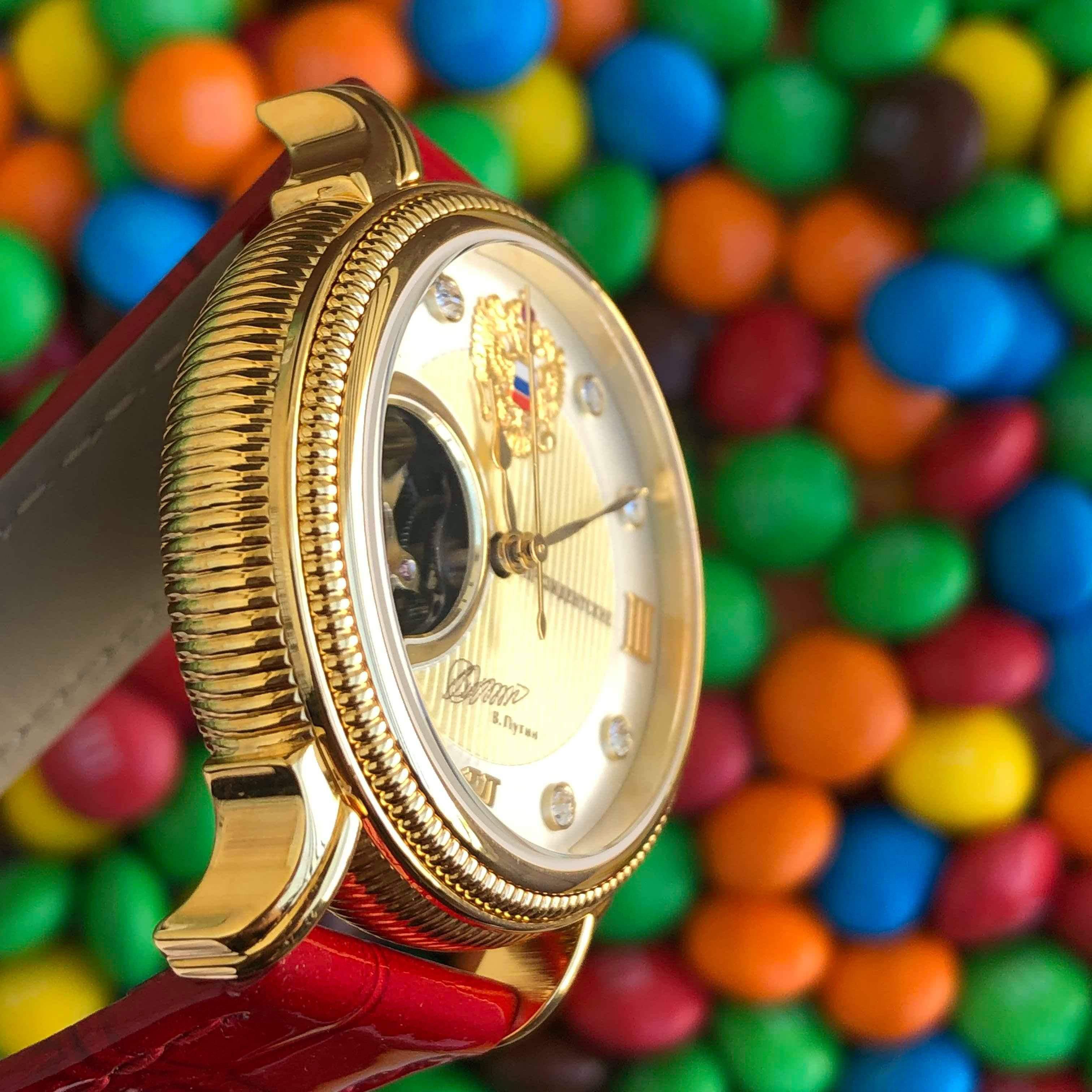 Đồng hồ Nga nữ chữ ký tổng thống hở tim 252ck057