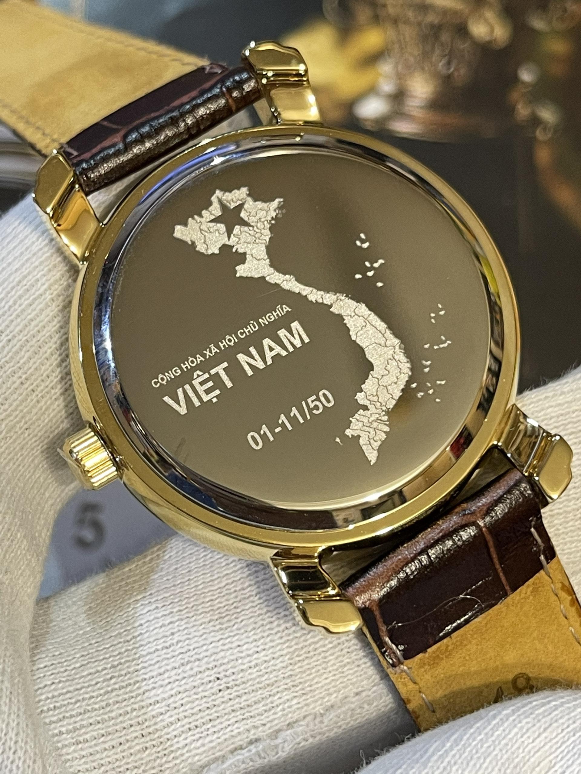 Đồng hồ Nga 252VN091 Quốc huy Việt Nam