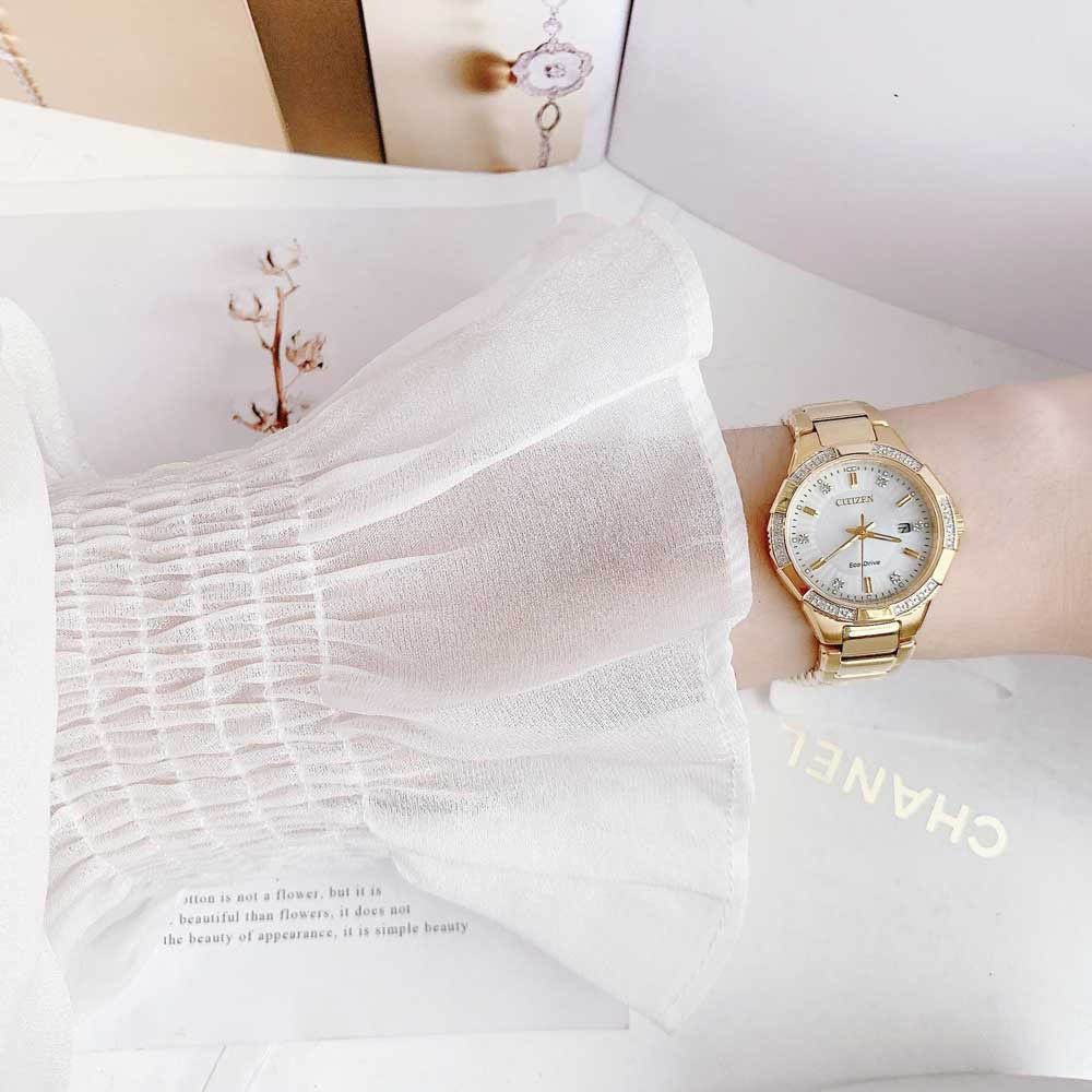 Đồng Hồ Nữ Citizen Eco Drive Watch Riva Diamond Silver Dial Ladies EW2462-51A Màu Vàng Gold