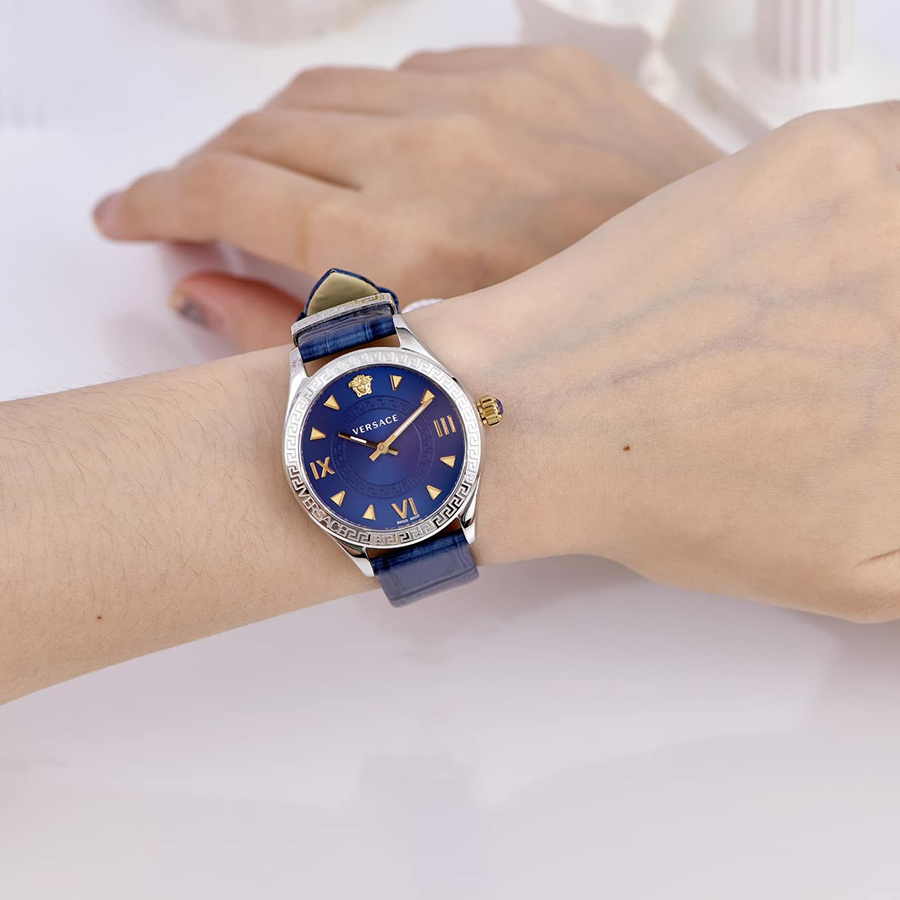 Đồng Hồ Nữ Versace Hellenyium Dây Da Màu Xanh Navy