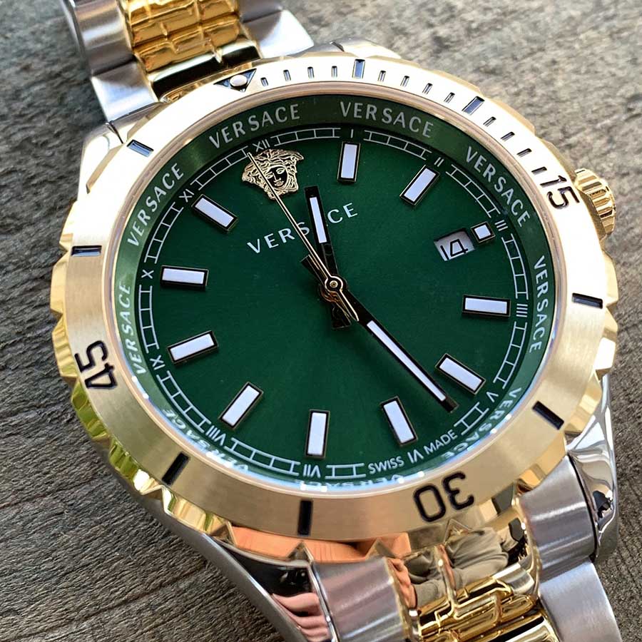 Đồng Hồ Nam Versace Hellenyium Men's Watch Green Dial 42mm VE3A00720 Phối Màu