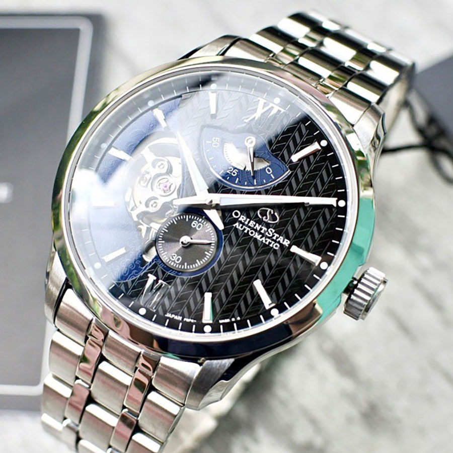 Đồng Hồ Nam Orient Star Contemporary Layered Skeleton RE-AV0B03B00B Màu Bạc Đen
