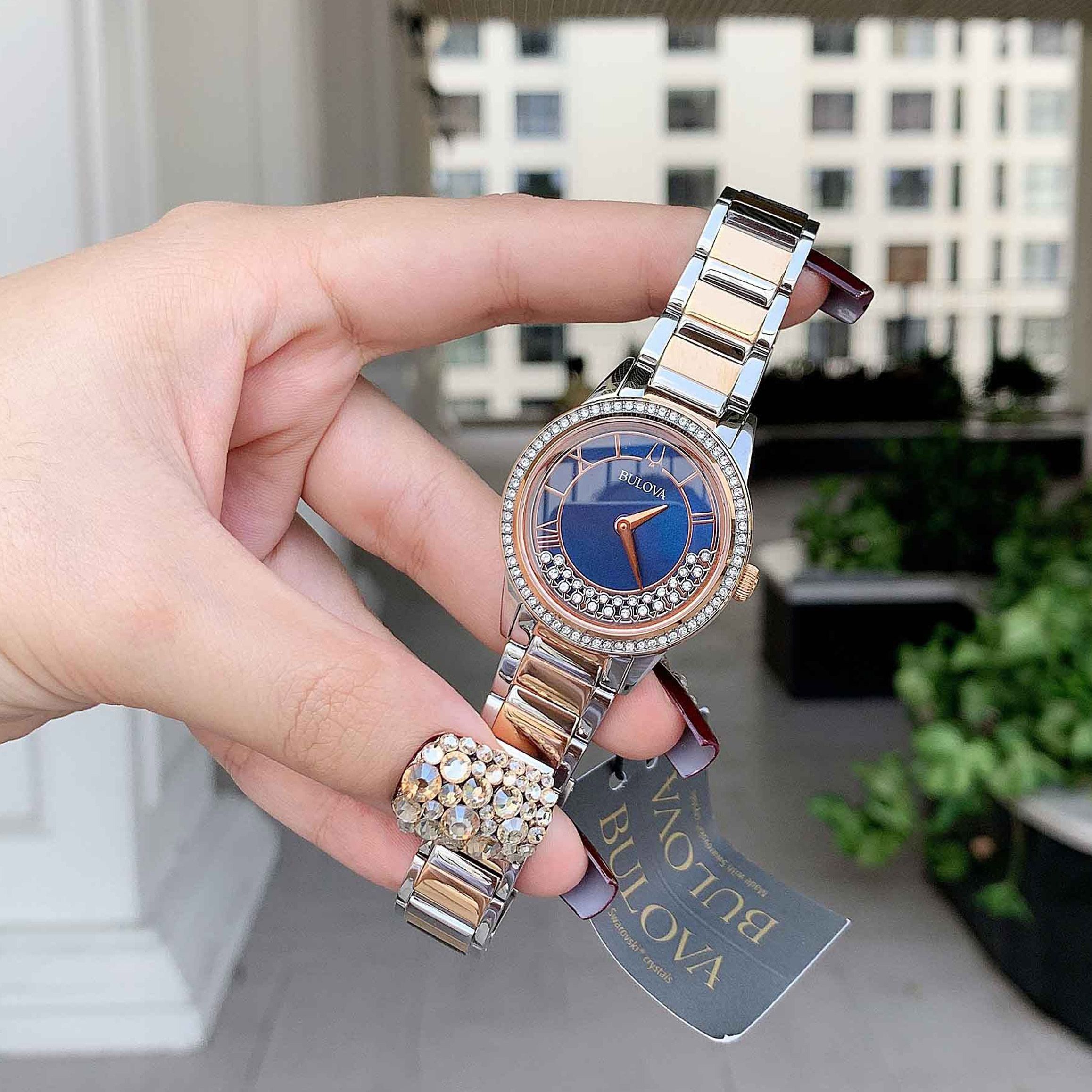 Đồng Hồ Nữ Bulova Swarovski Crystals Rose Gold Tone Watch 98L261 Phối Màu
