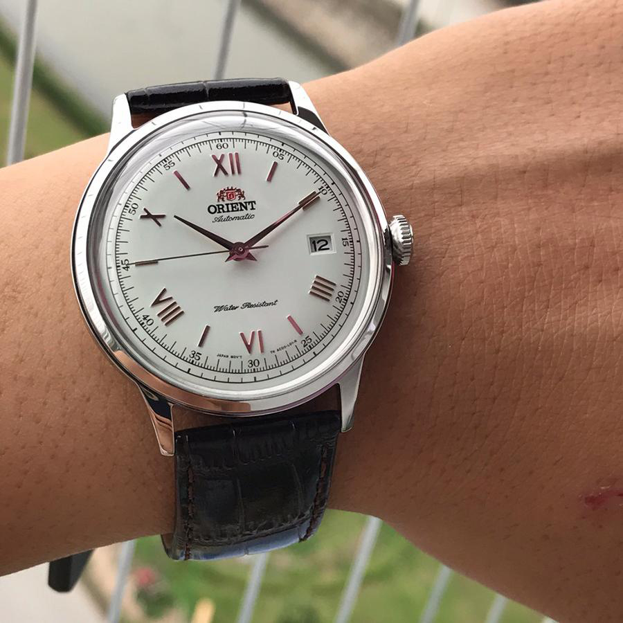 Đồng Hồ Nam Orient Bambino FAC00008W0 Lịch Lãm Màu Nâu Bạc