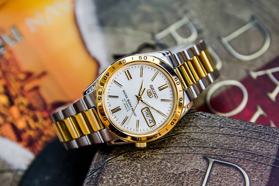 Đồng hồ Nam Seiko 5 SNKE04K1 Dây Demi