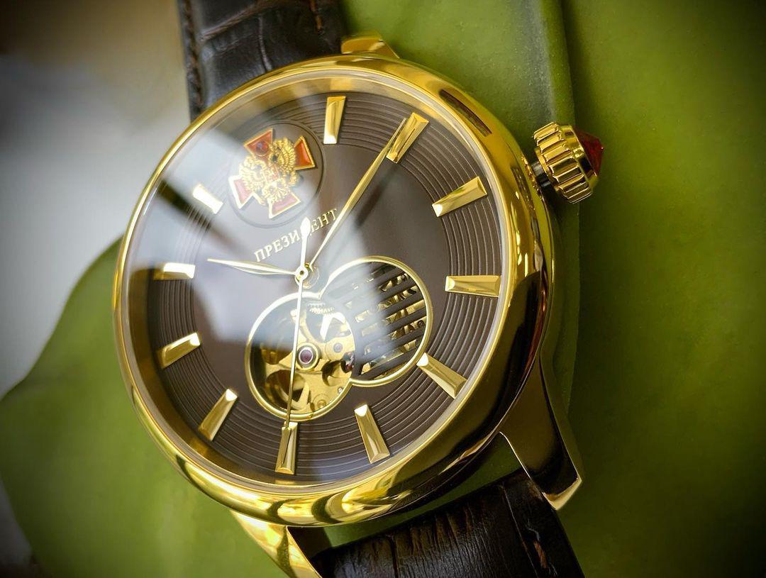 Đồng hồ automatic - Tổng thống Nga 3916092