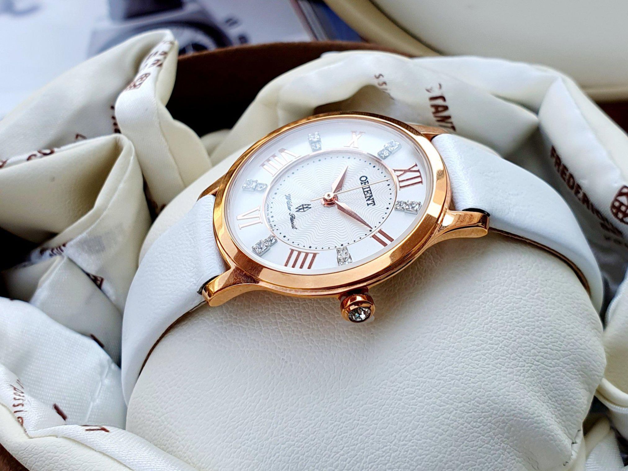 Đồng hồ Nữ Orient SUB9B002W0