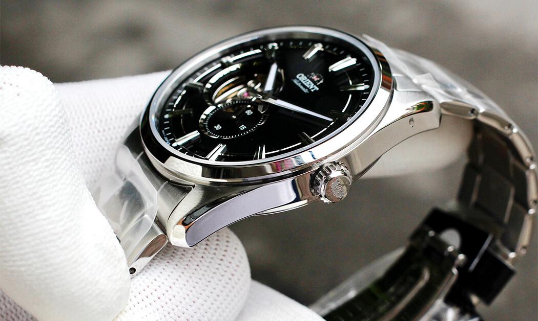 Đồng hồ Orient Small Second Open Heart RA-AR0002B10B