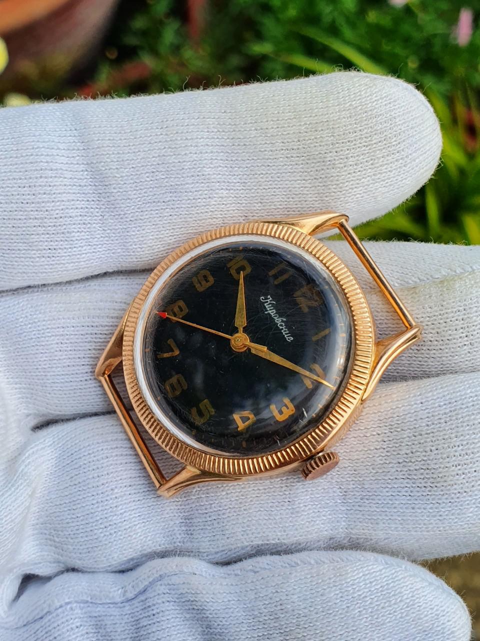 Đồng hồ cổ Kirovskie vàng đúc 583 tiền thân Poljot