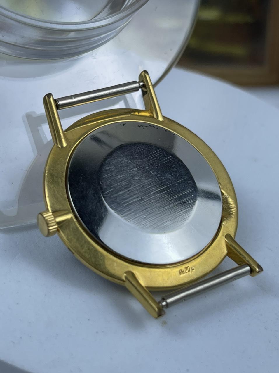 Đồng hồ Poljot 23 jewels mặt đen bao công máy vàng 2209