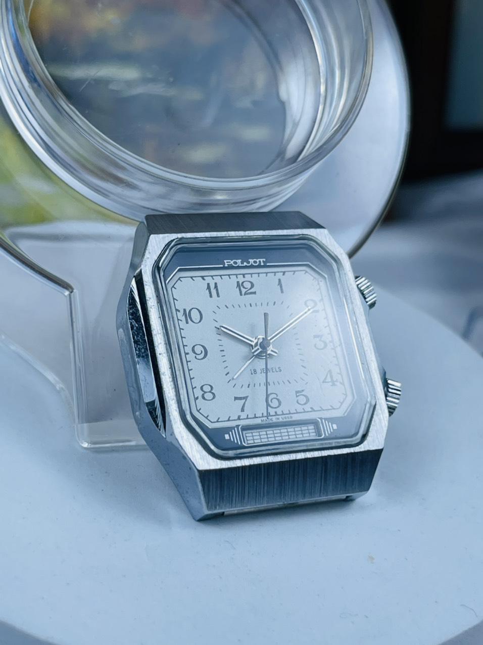 Đồng hồ Poljot chuông reo 18 jewels dáng tivi hiếm mặt trắng