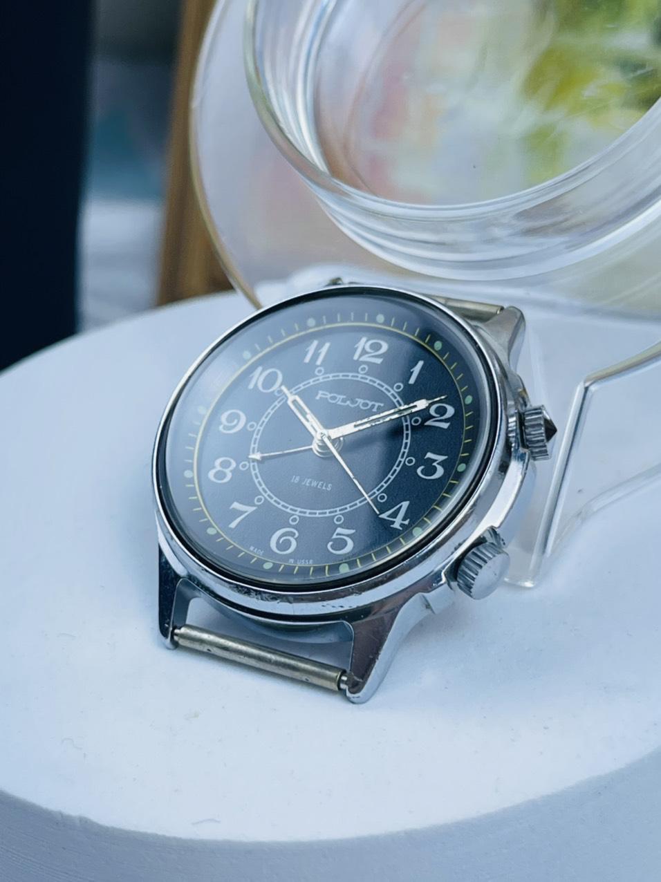 Đồng hồ chuông reo Poljot 18 jewels cọc số học trò mặt đen dạ quang
