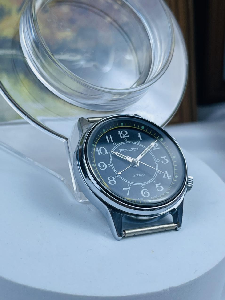 Đồng hồ chuông reo Poljot 18 jewels cọc số học trò mặt đen dạ quang