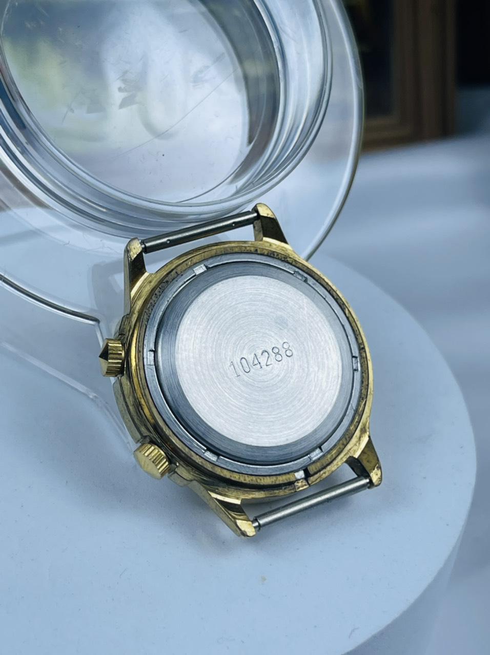 Đồng hồ chuông reo Poljot 18 jewels mặt số 2 lòng, cọc số khía đậc biệt