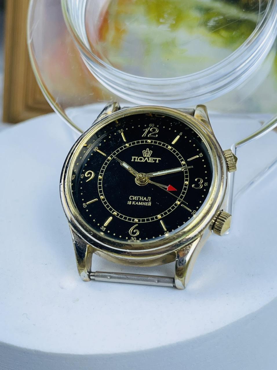 Đồng hồ Poljot chuông reo 18 chân kính mặt đen