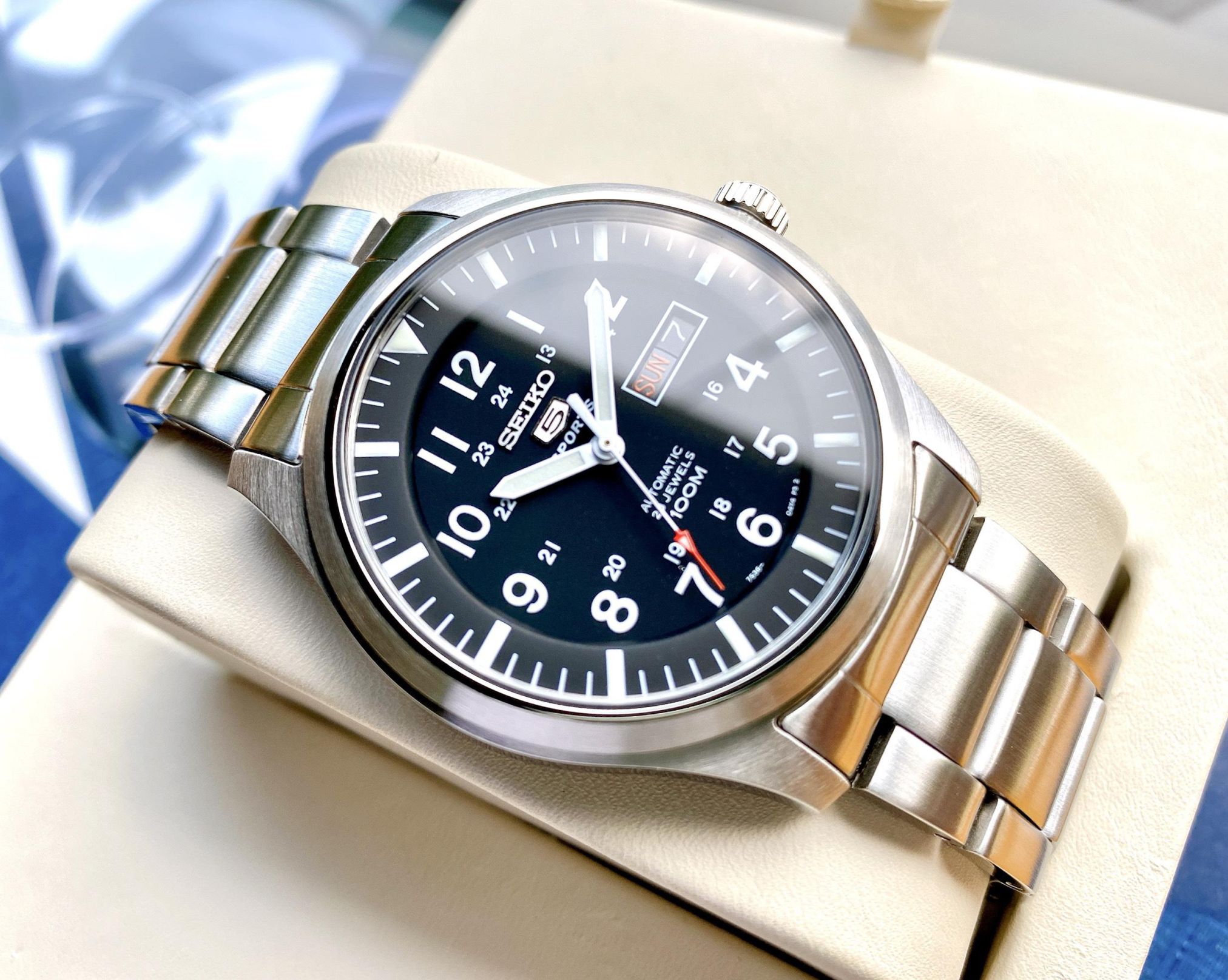 Đồng hồ Seiko Quân đội Automatic SNZG13K1