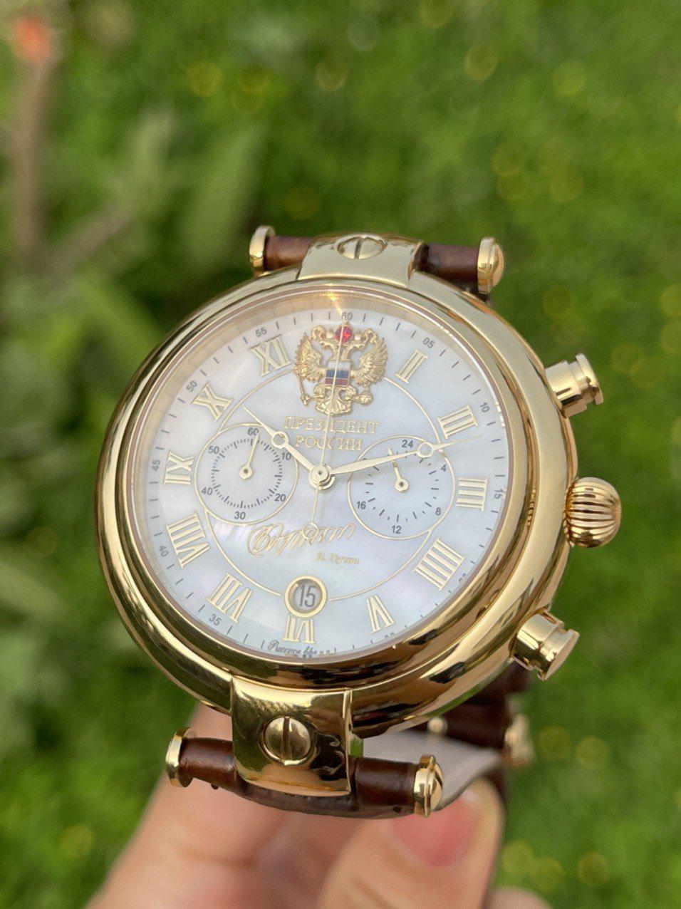 Đồng hồ Nga chữ ký tổng thống bấm giờ thể thao chronograph 252CK137