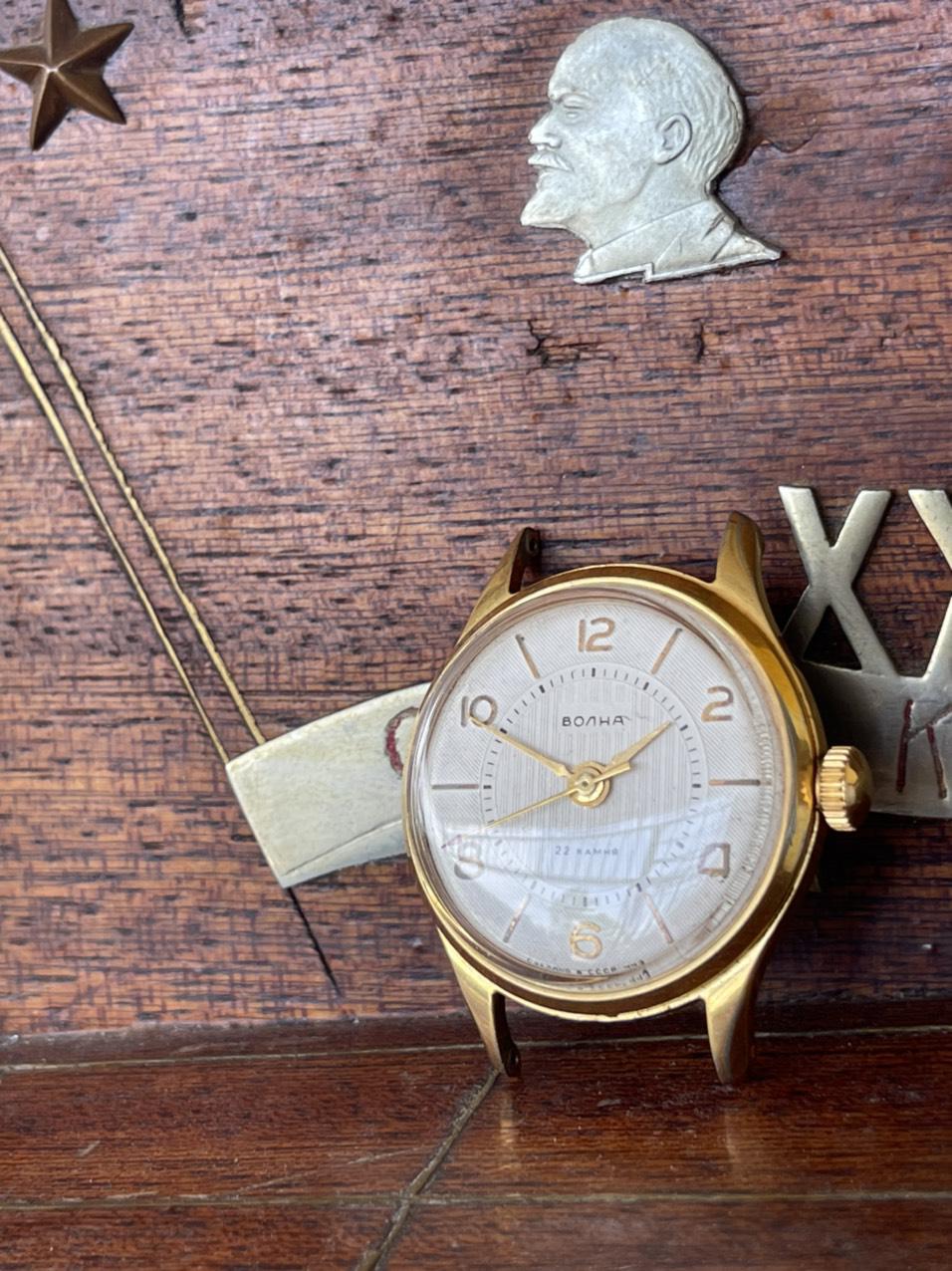 xem giá đồng hồ nga chính hãng 100%, bảo hành 1 năm, hàng sẵn, giao hàng tận nơi