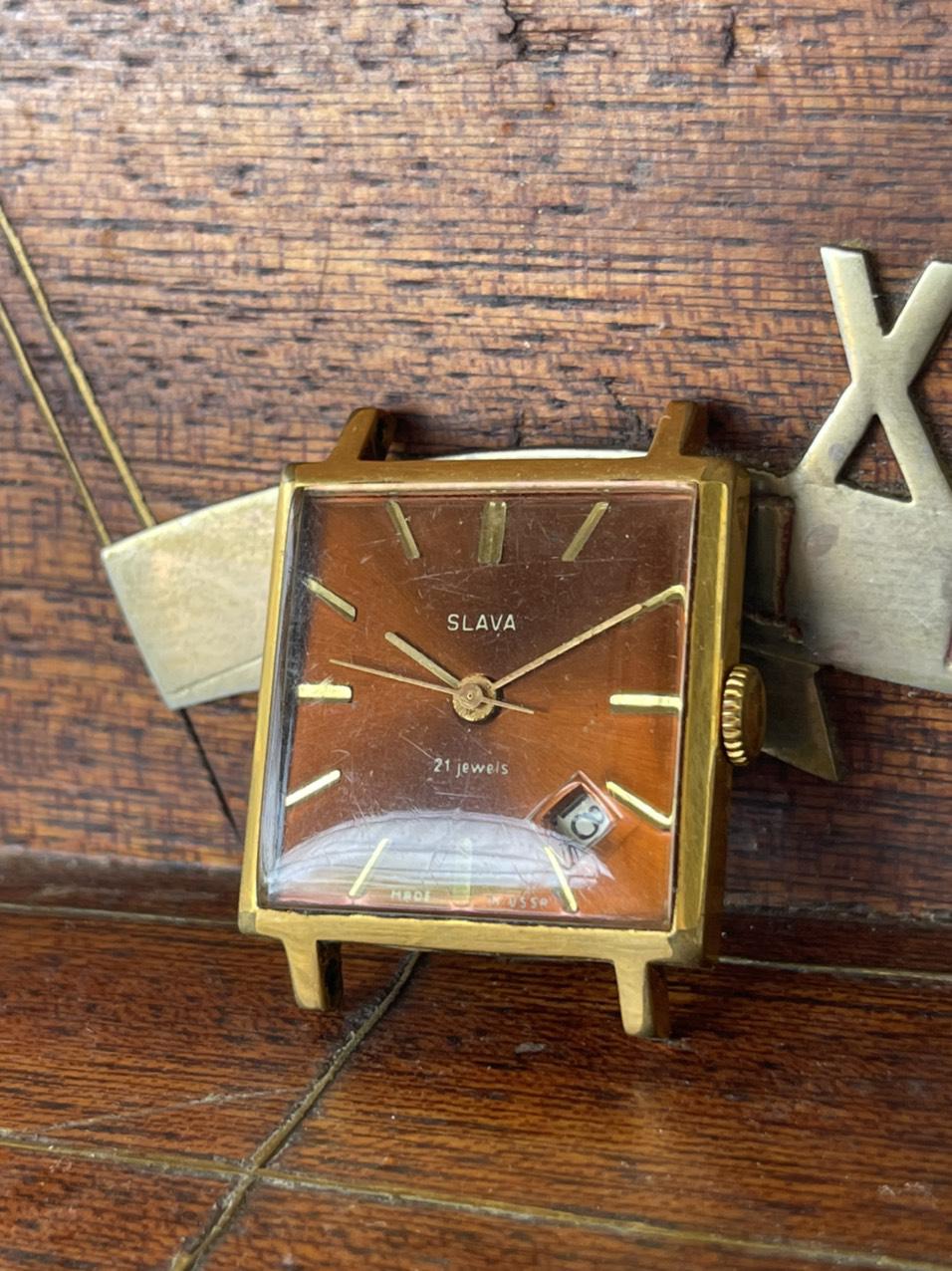 Order đồng hồ nga chính hãng, bảo hành 1 năm, hàng có sẵn, hỗ trợ suốt đời