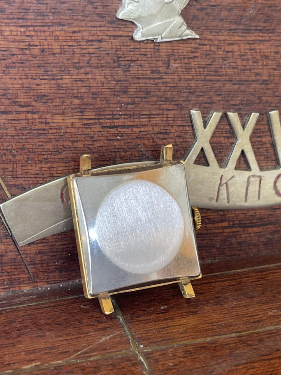 Order đồng hồ nga chính hãng, bảo hành 1 năm, hàng có sẵn, hỗ trợ suốt đời