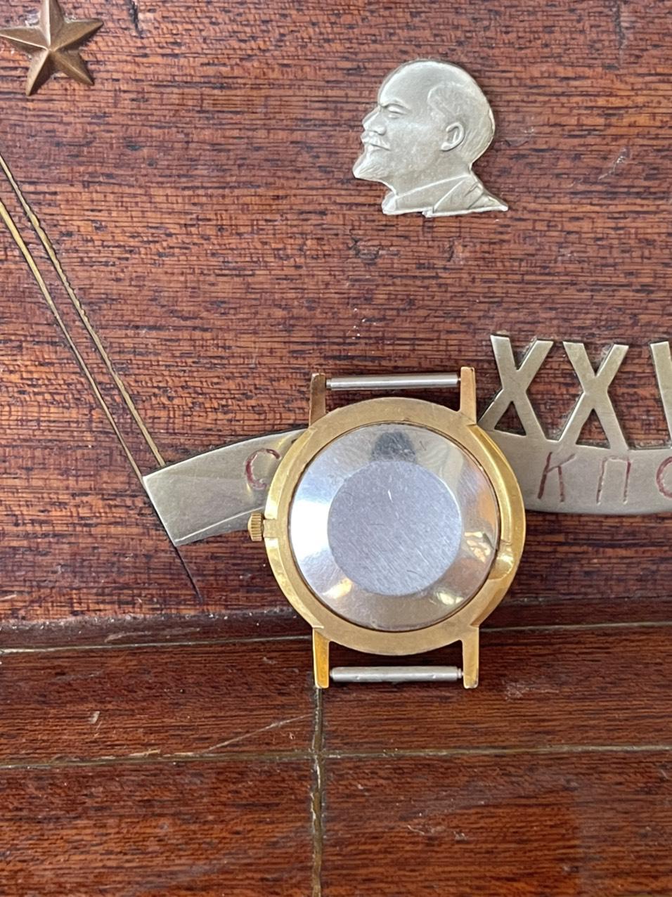 Mua bán đồng hồ nga chính hãng 100%, bảo hành 1 năm, hàng sẵn, giao hàng tận nơi