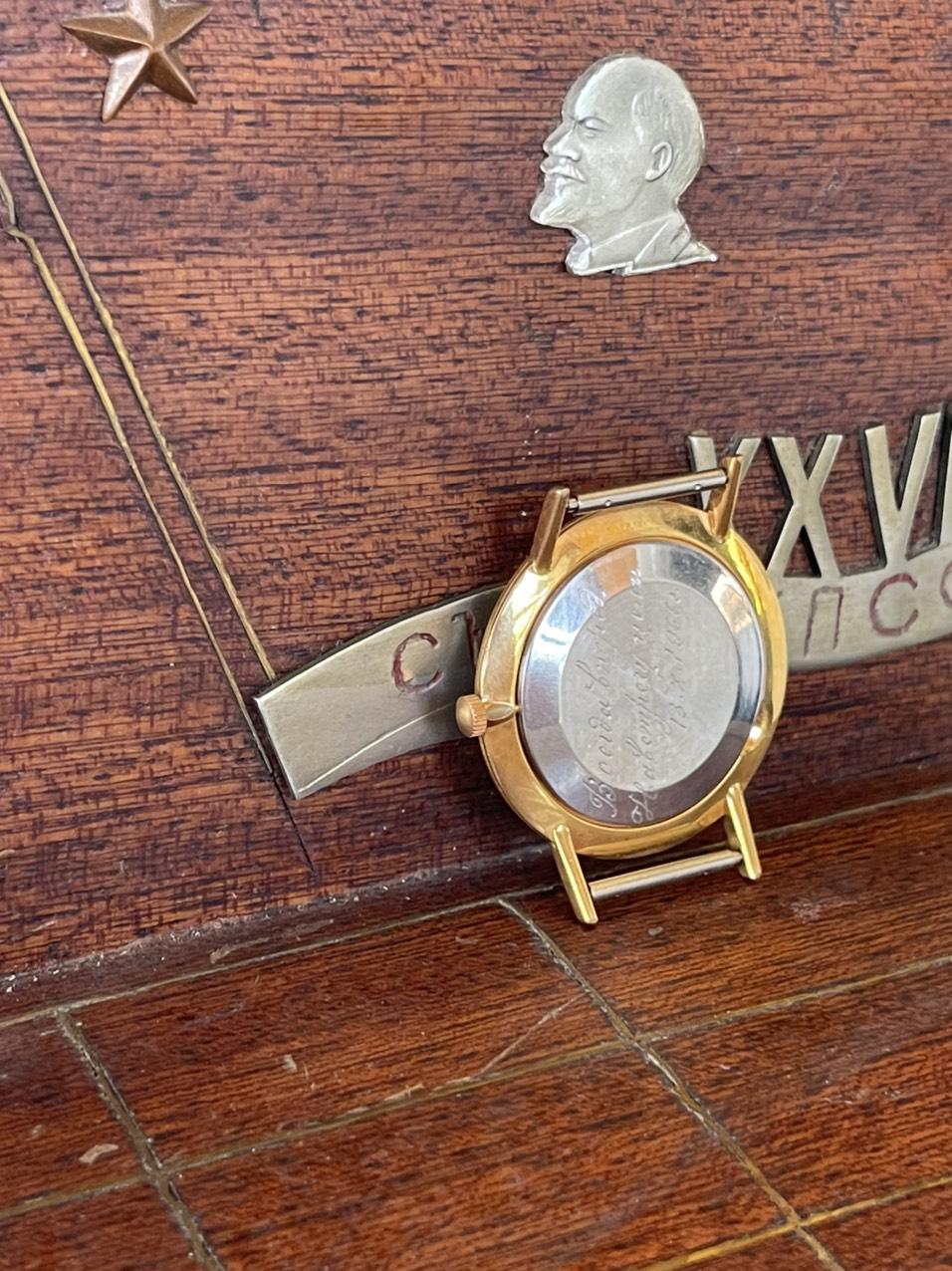 Mua đồng hồ nga ở đâu chính hãng 100%, bảo hành 1 năm, hàng sẵn, giao hàng tận nơi