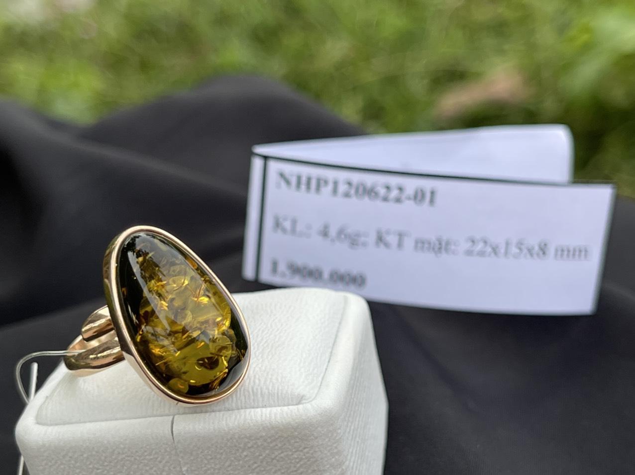 Nhẫn hổ phách Baltic tự nhiên NHP120622-01