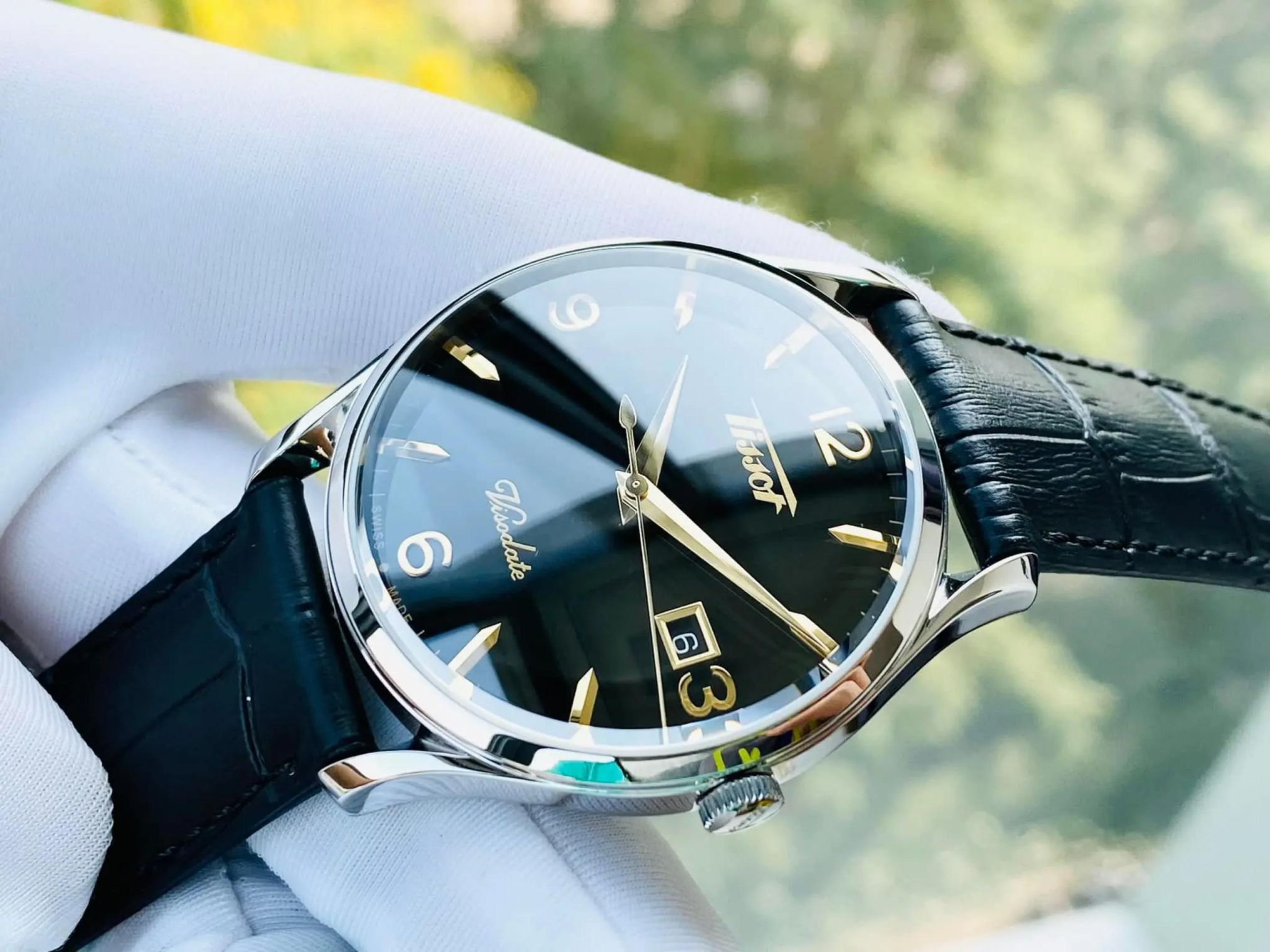 ng h TISSOT Heritage Visodate Black Dial Men s Watch