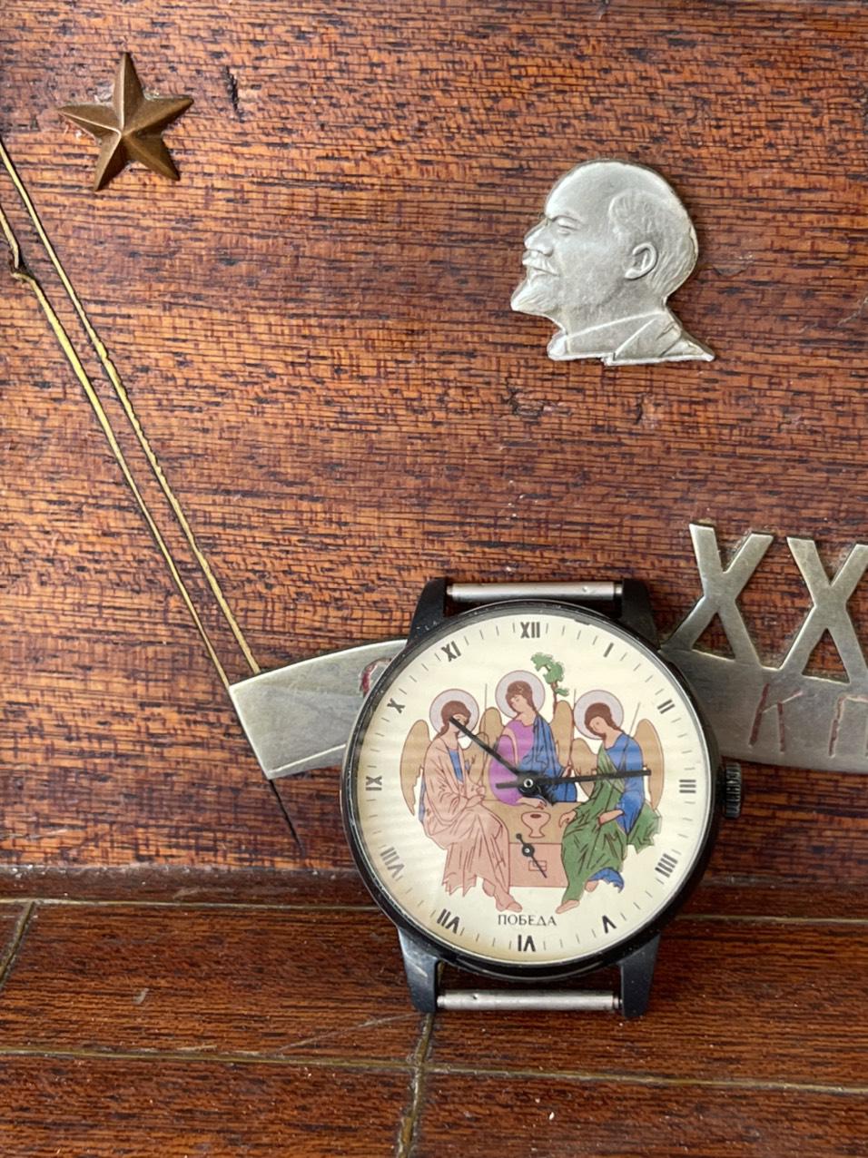 Đồng hồ đeo tay công giáo - Đồng hồ cổ Pabeda