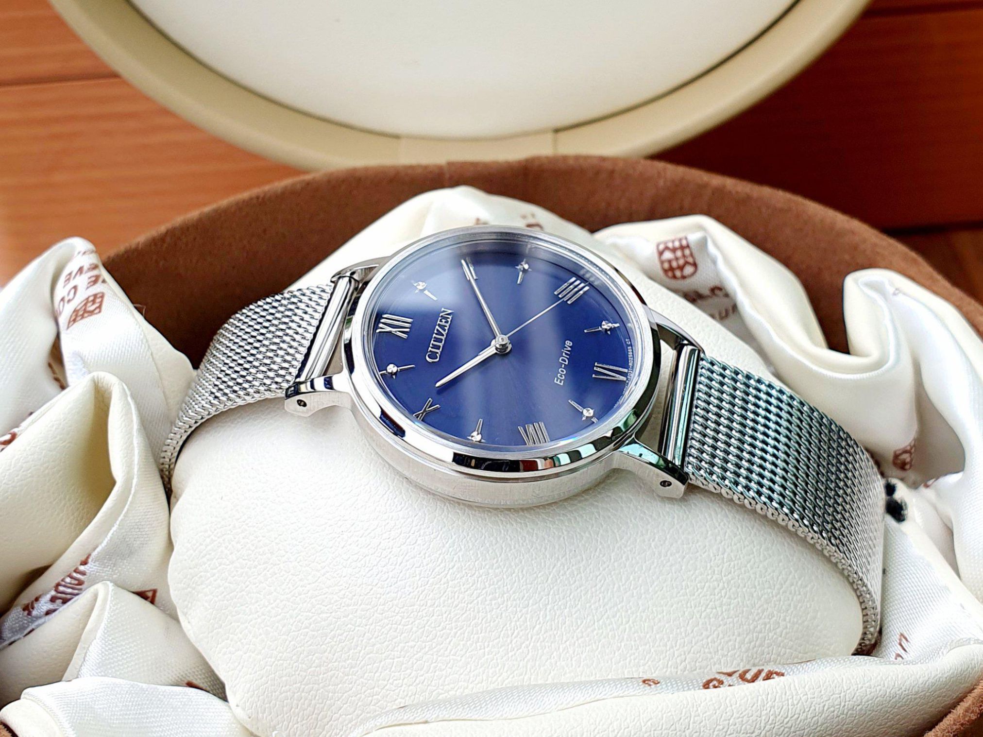 Đồng hồ Citizen Eco-Drive Women's Diamond Accent Milanese Band EM0571-59L