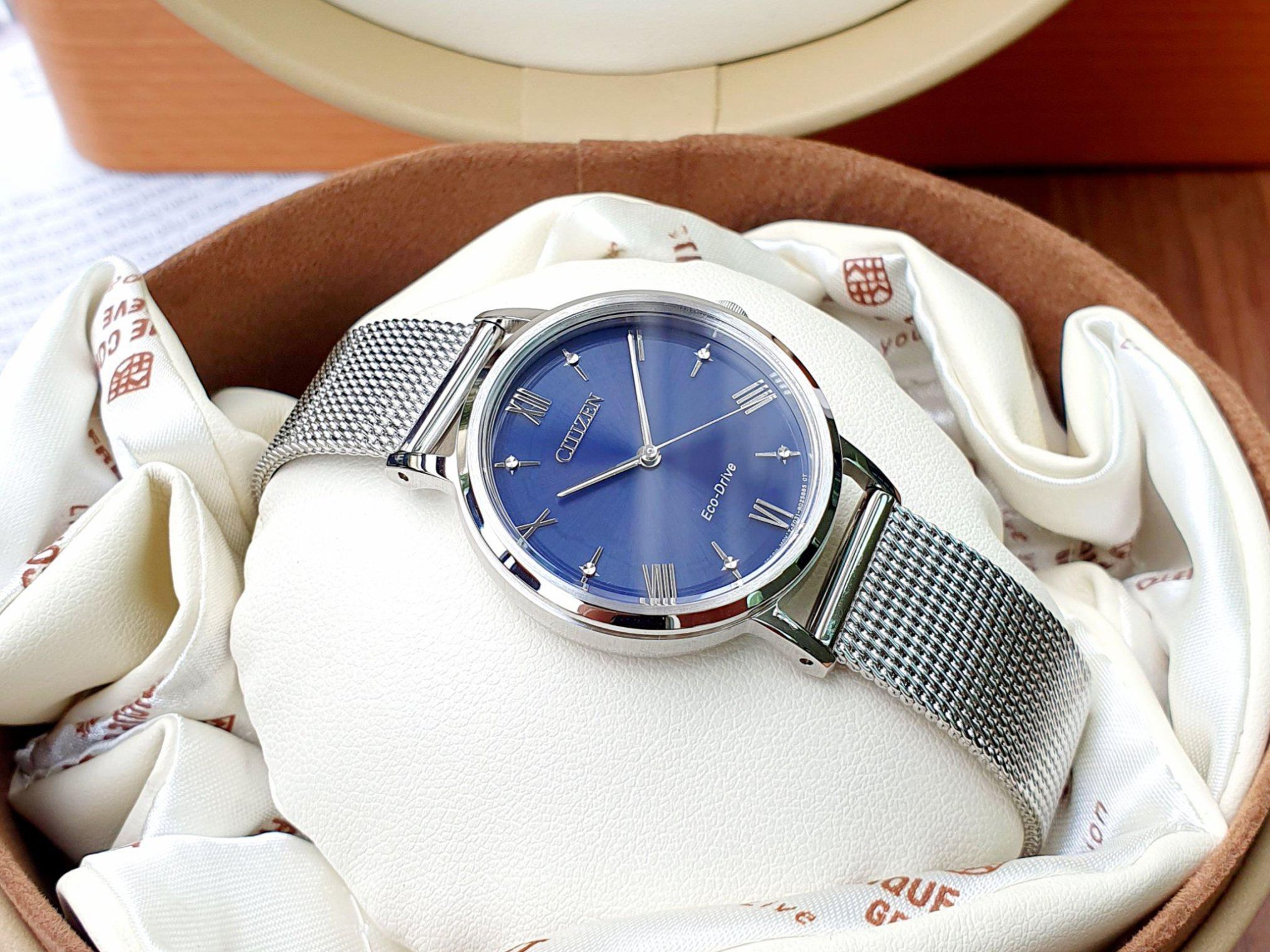 Đồng hồ Citizen Eco-Drive Women's Diamond Accent Milanese Band EM0571-59L