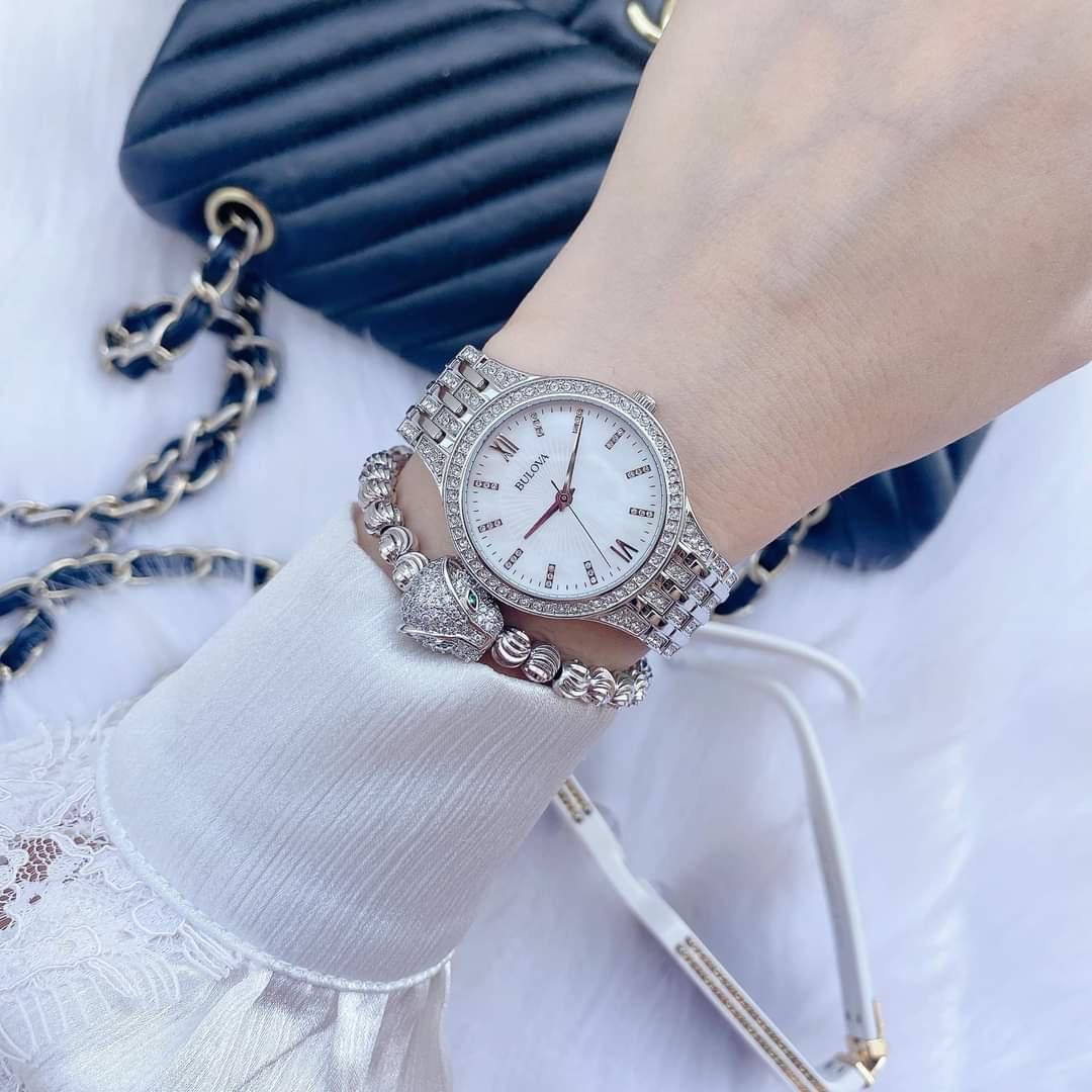 ng h Bulova 96L242 d nh cho c c b n g i