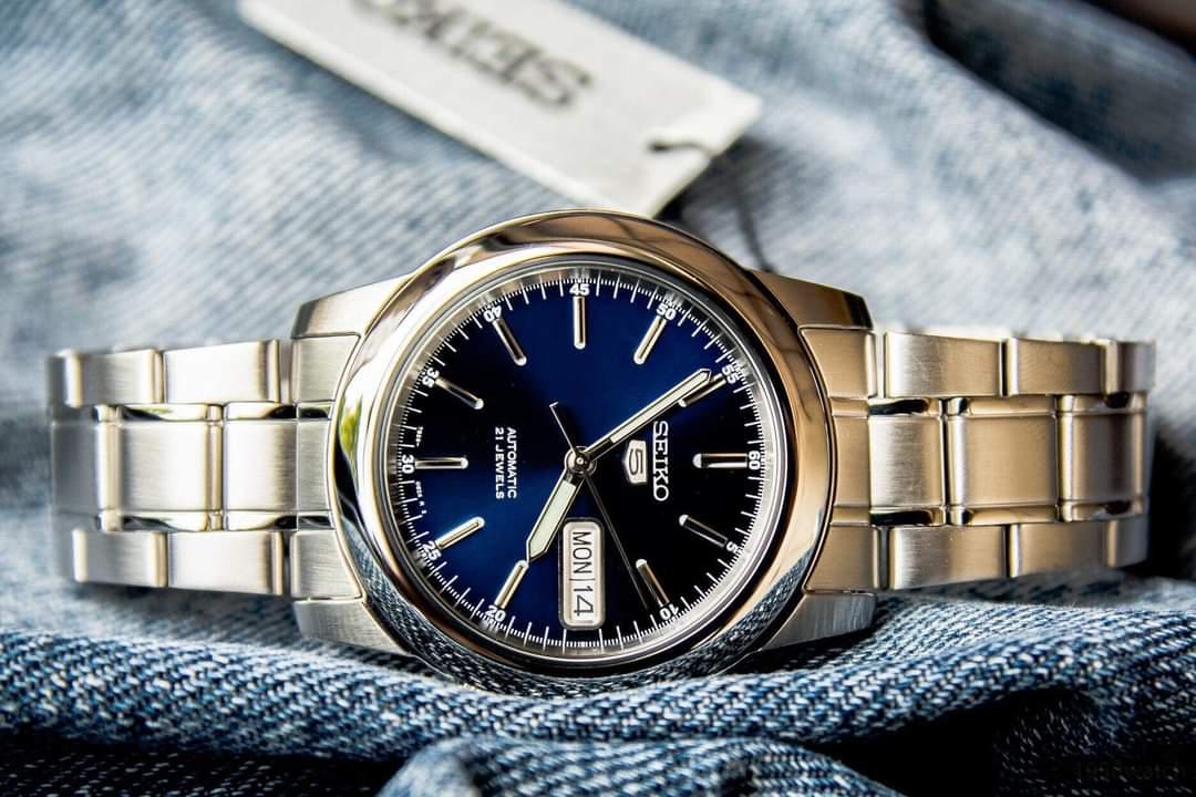 Đồng hồ SEIKO 5  AUTOMATIC SNKE51K1