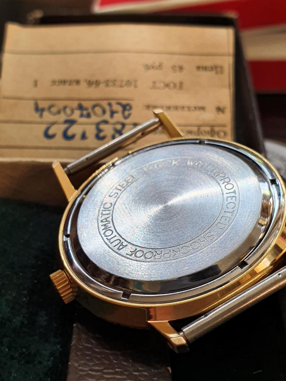 Đồng hồ Poljot 29 jewels automatic de luxe NOS nguyên sổ hộp